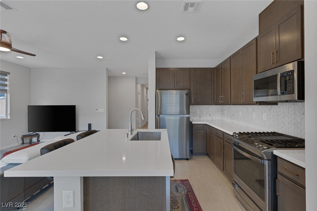 Las Vegas, Nevada, 89148, United States, 3 Bedrooms Bedrooms, ,2 BathroomsBathrooms,Residential,For Sale,1921692