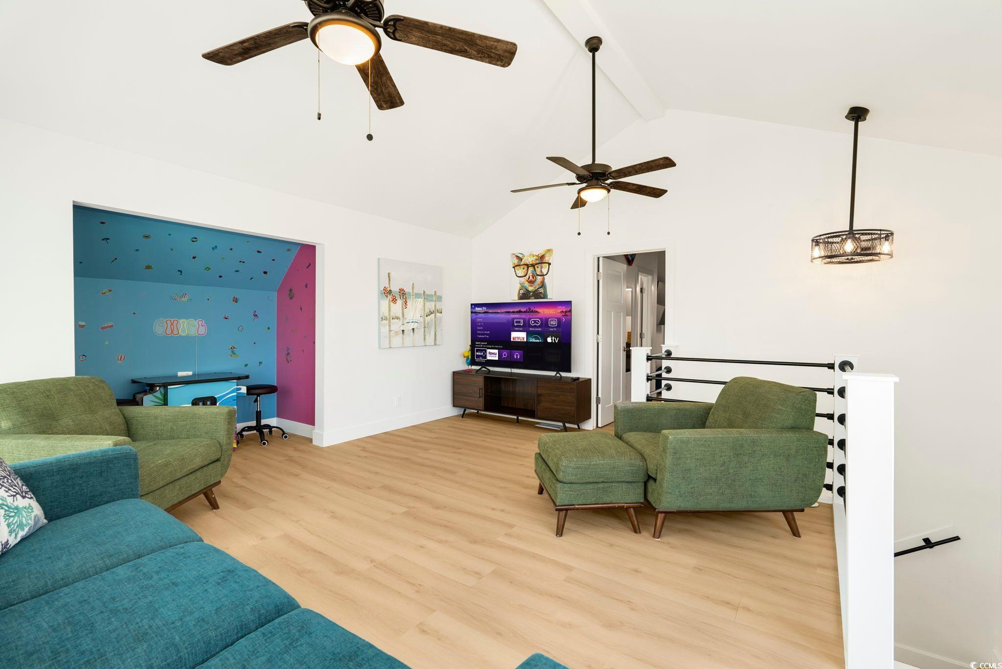 North Myrtle Beach, South Carolina, 29582, United States, 6 Bedrooms Bedrooms, ,4 BathroomsBathrooms,Residential,For Sale,1979698