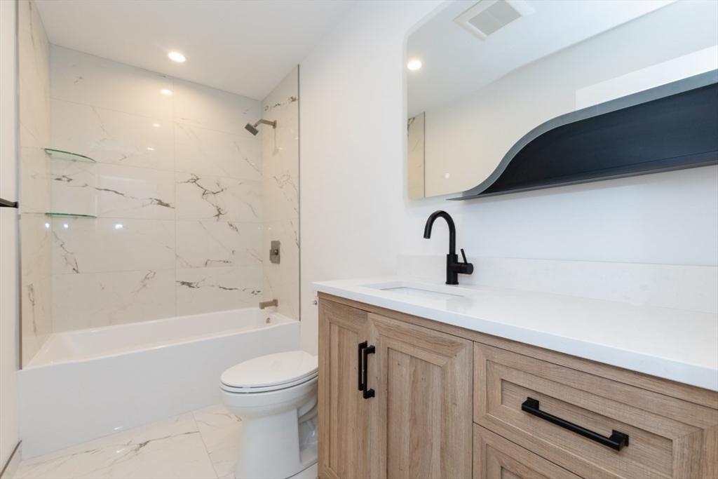 Revere, Massachusetts, 02151, United States, 3 Bedrooms Bedrooms, ,3 BathroomsBathrooms,Residential,For Sale,1928995