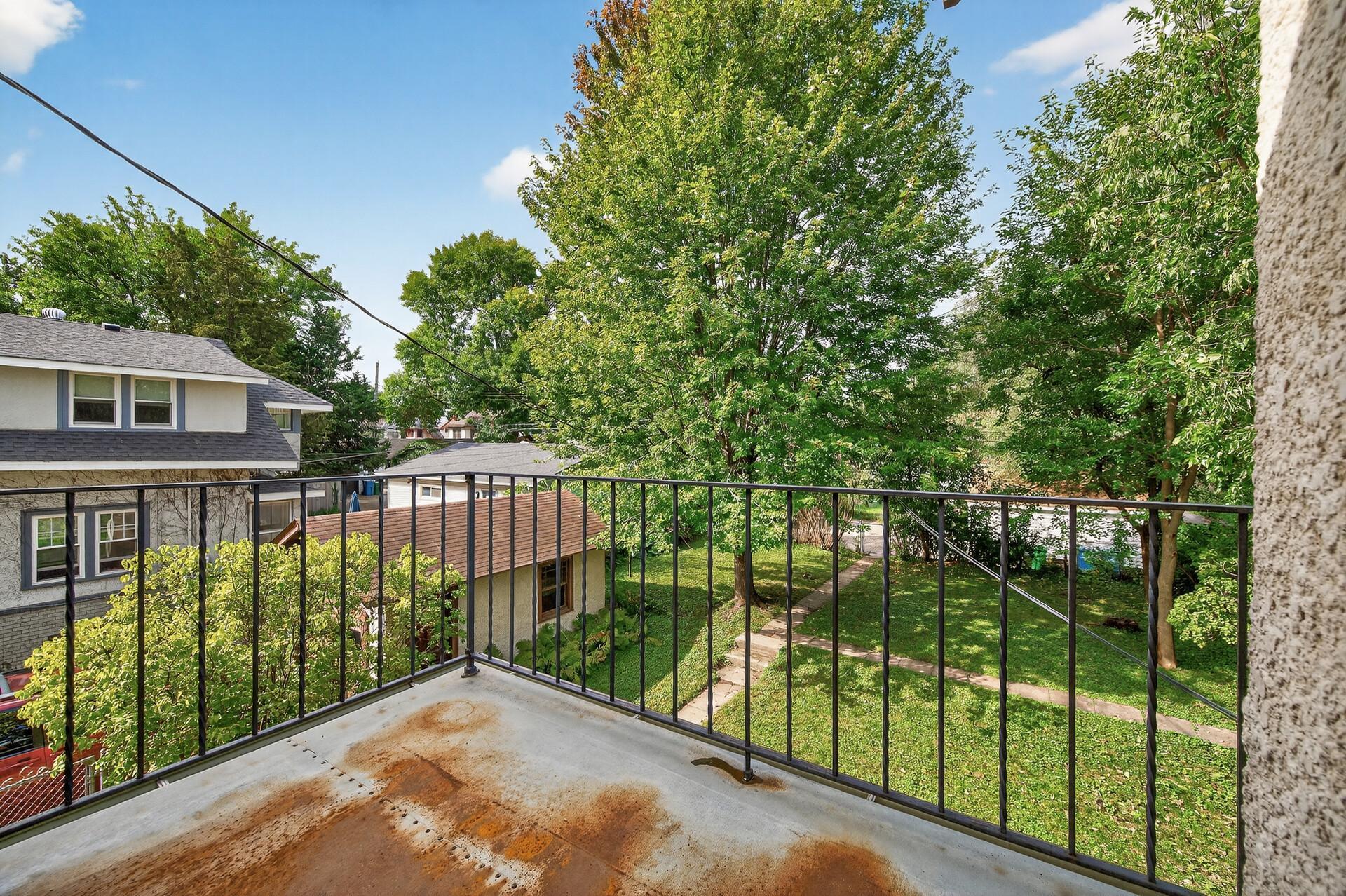 Minneapolis, Minnesota, 55409, United States, 4 Bedrooms Bedrooms, ,2 BathroomsBathrooms,Residential,For Sale,1959078