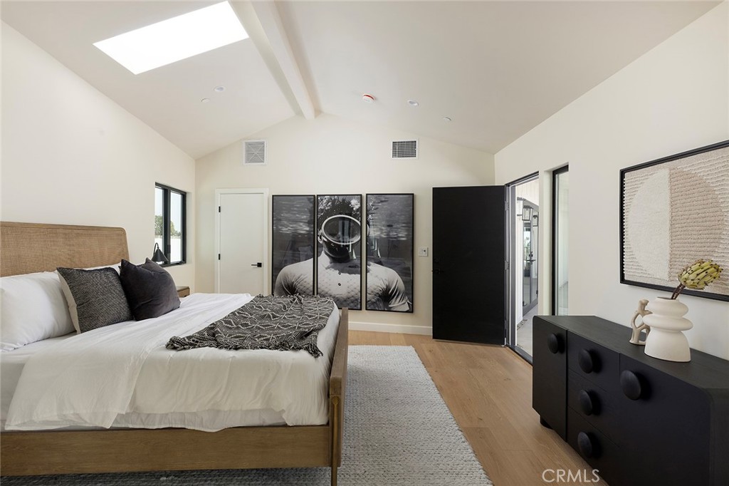 San Clemente, California, 92672, United States, 4 Bedrooms Bedrooms, ,4 BathroomsBathrooms,Residential,For Sale,1992907