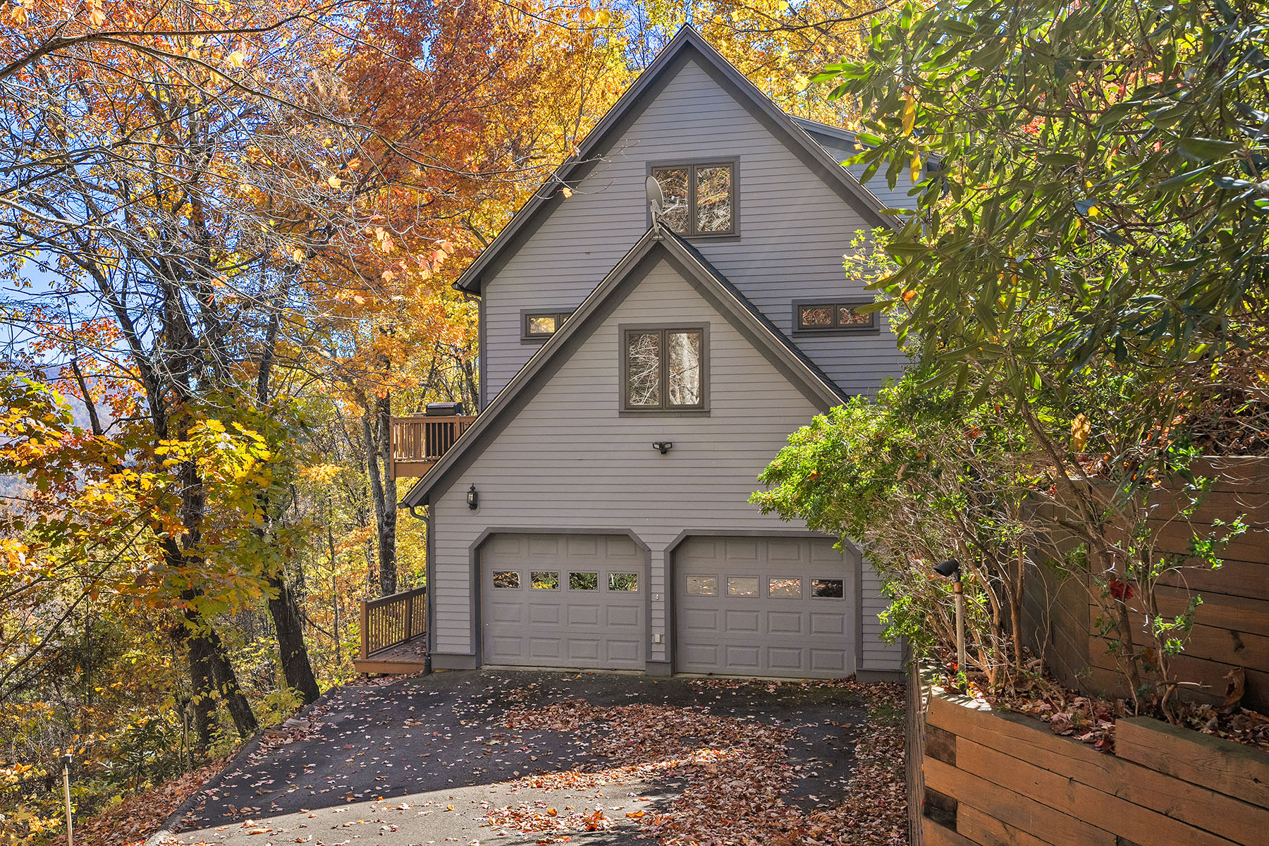  BLACK MOUNTAIN - 物件實景