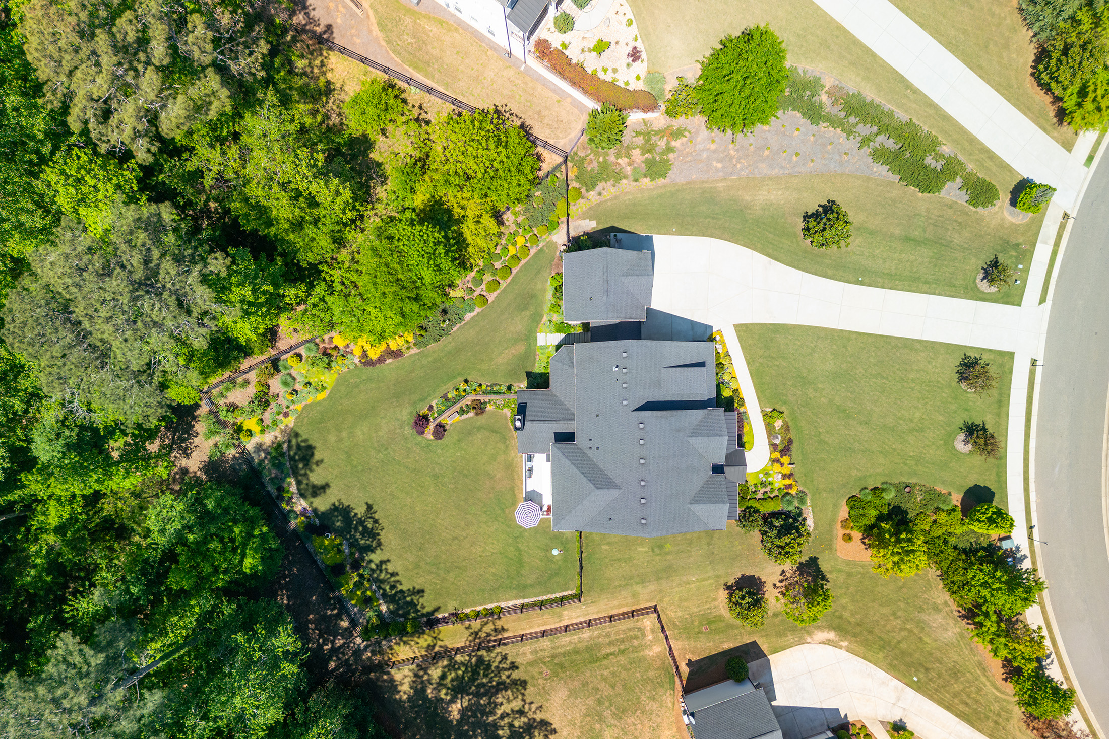  Welcome Home to this Impeccably maintained and Beautifully Appointed Estate - 物件實景