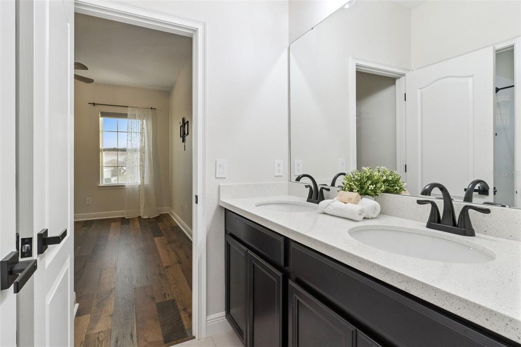 Winter Garden, Florida, 34787, United States, 4 Bedrooms Bedrooms, ,4 BathroomsBathrooms,Residential,For Sale,2001997