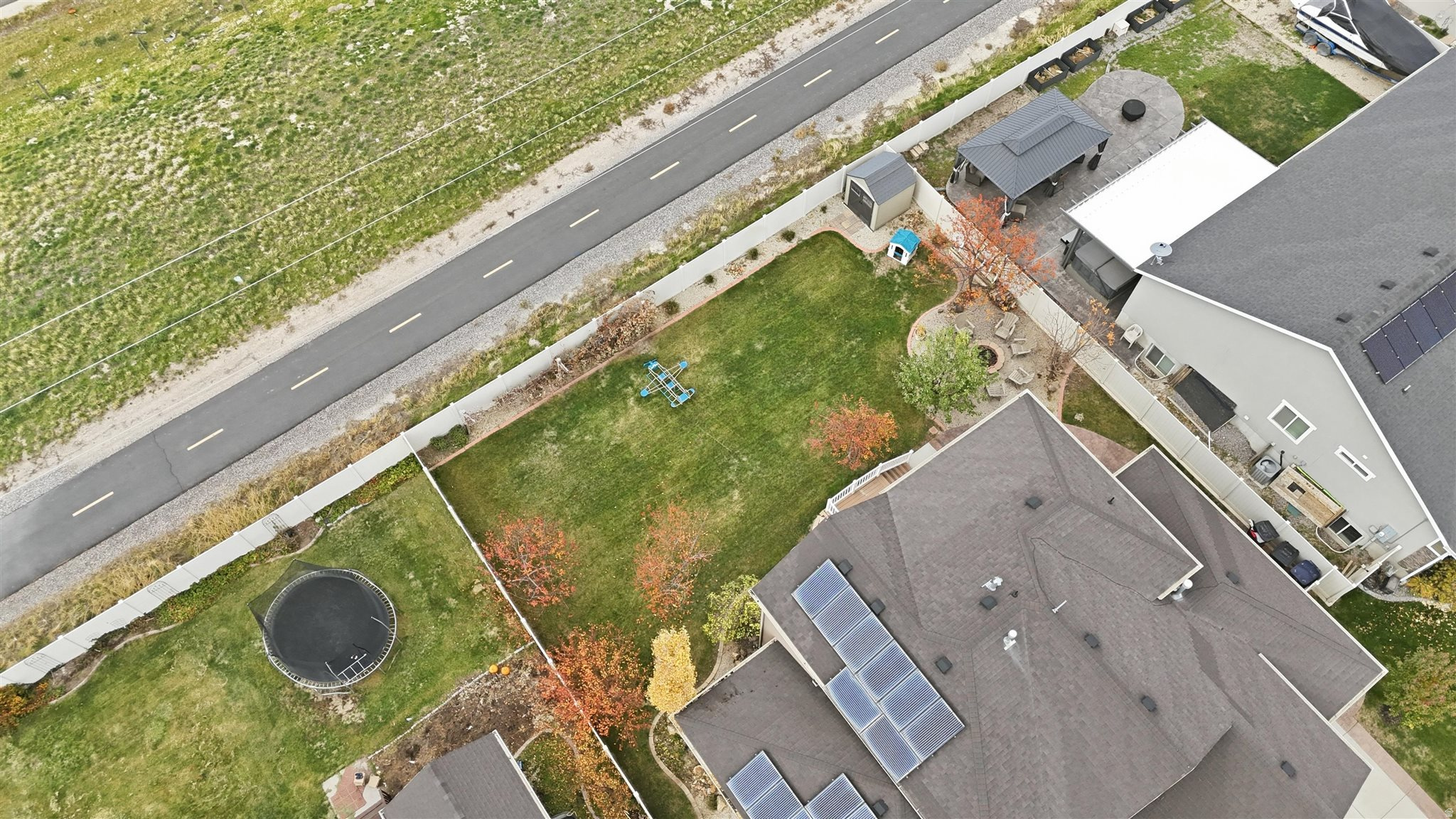 Woods Cross, Utah, 84087, United States, 6 Bedrooms Bedrooms, ,3 BathroomsBathrooms,Residential,For Sale,2002184