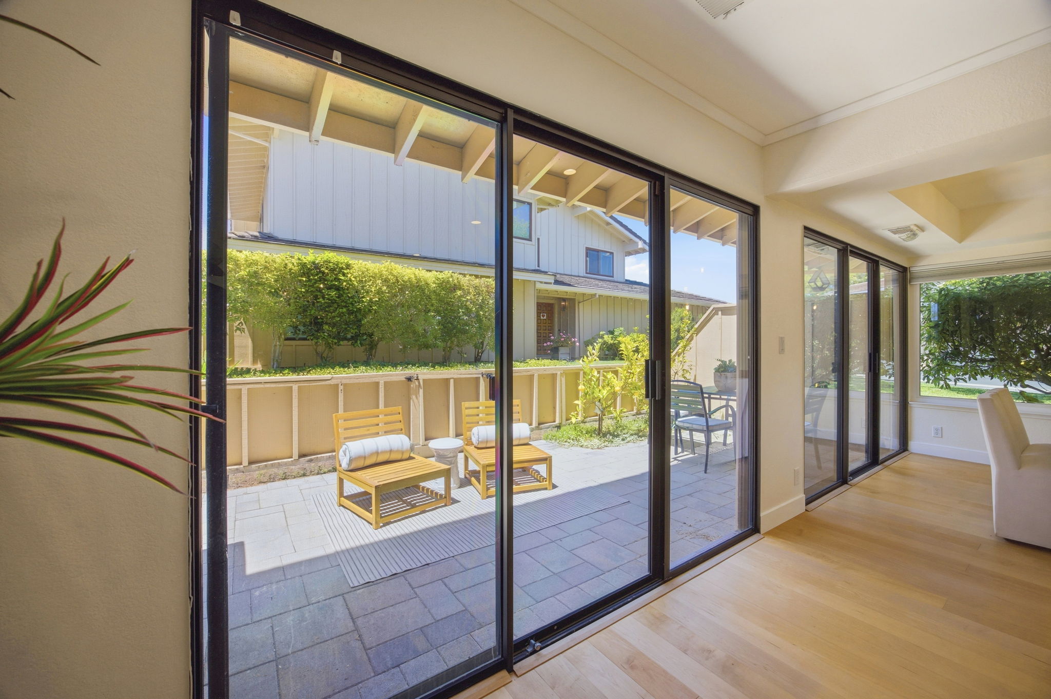  Modern San Carlos Hills Retreat - 物件實景