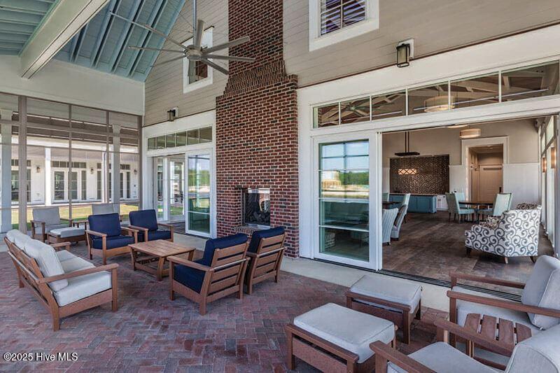 Wilmington, North Carolina, 28412, United States, 3 Bedrooms Bedrooms, ,3 BathroomsBathrooms,Residential,For Sale,1911341