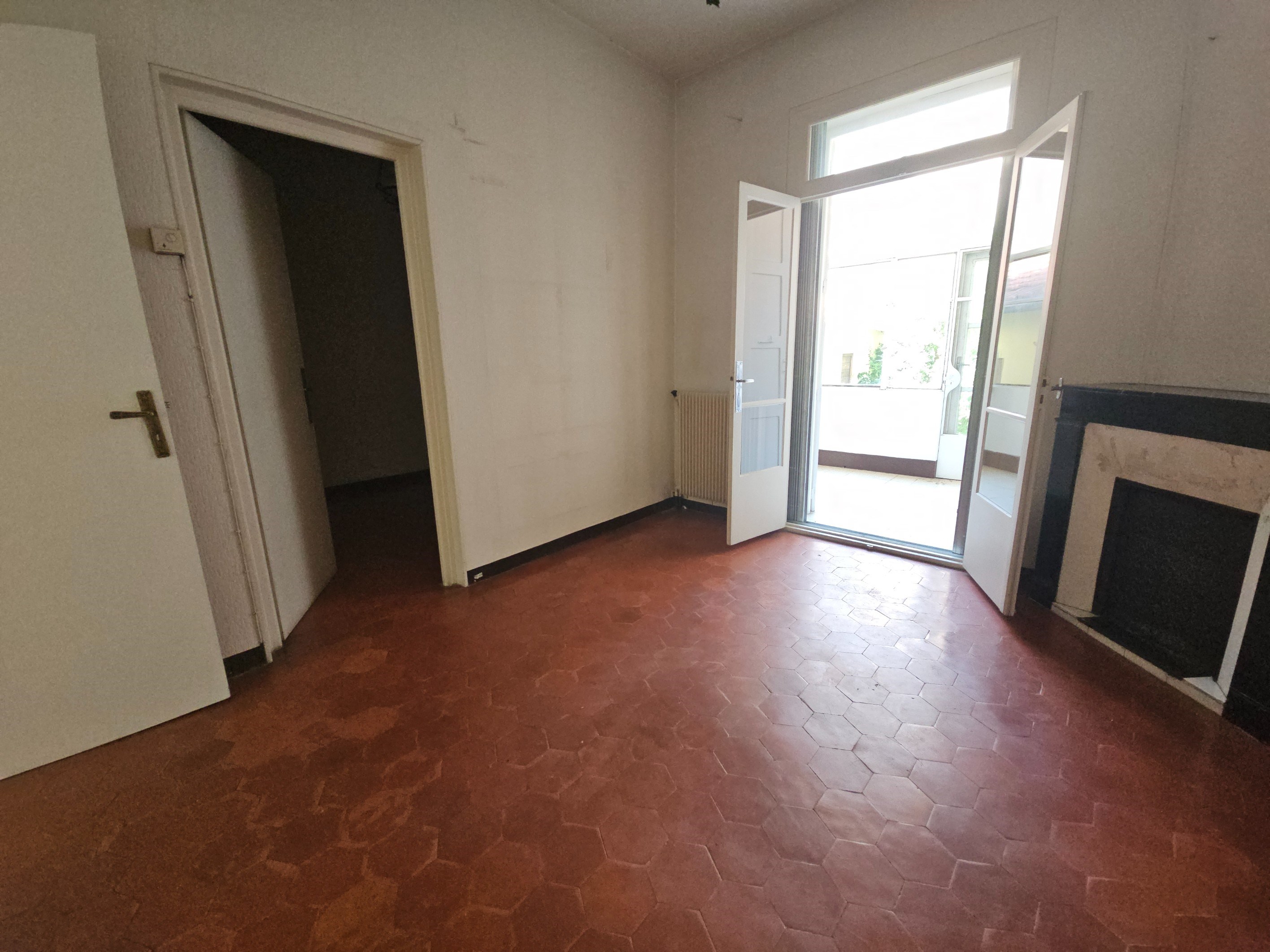  Charming Townhouse with Garden and Parking – Central Perpignan - 物件實景