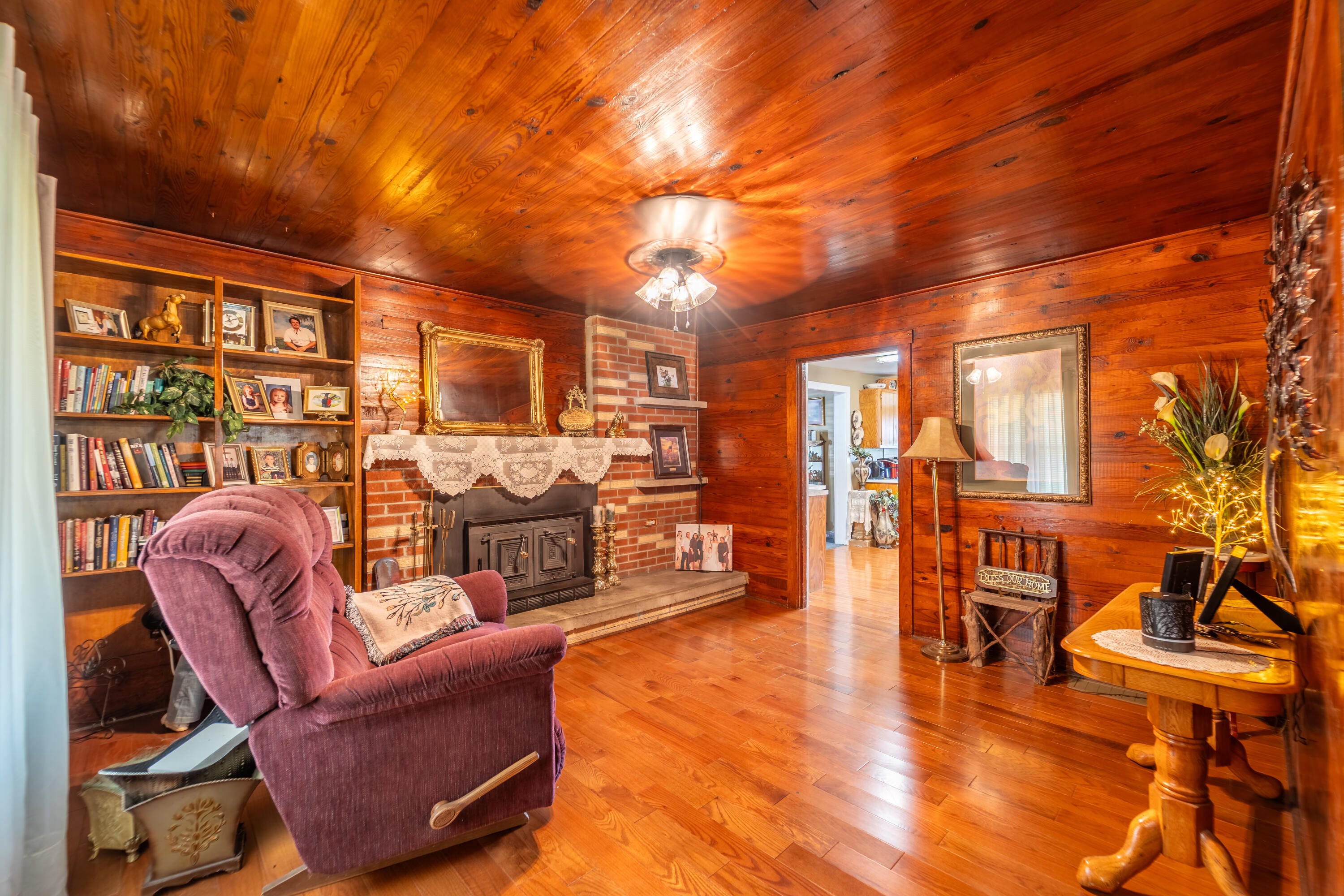 McKee, Kentucky, 40447, United States, 4 Bedrooms Bedrooms, ,2 BathroomsBathrooms,Residential,For Sale,1981490