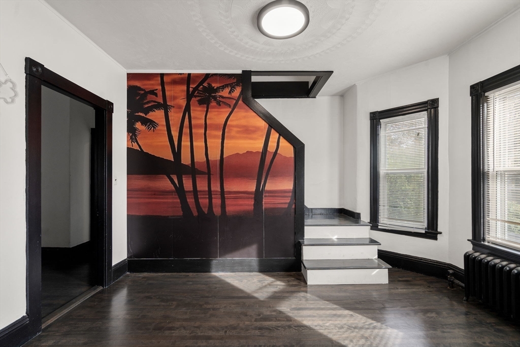 Southbridge, Massachusetts, 01550, United States, 7 Bedrooms Bedrooms, ,4 BathroomsBathrooms,Residential,For Sale,1990940