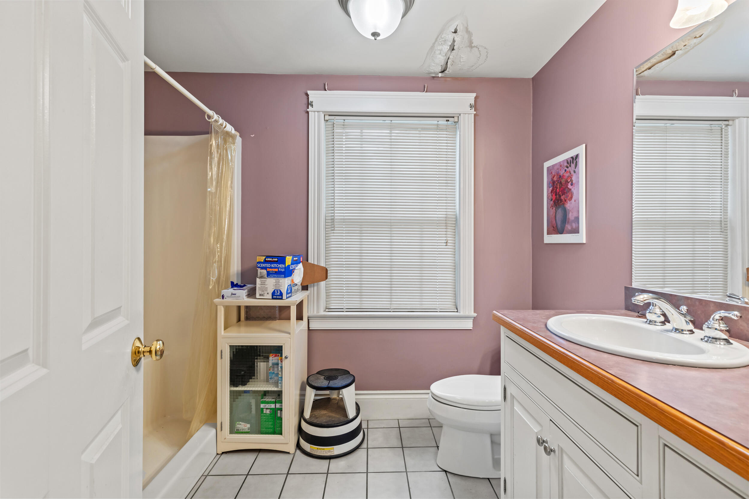 Windham, Maine, 04062, United States, 4 Bedrooms Bedrooms, ,3 BathroomsBathrooms,Residential,For Sale,1923834