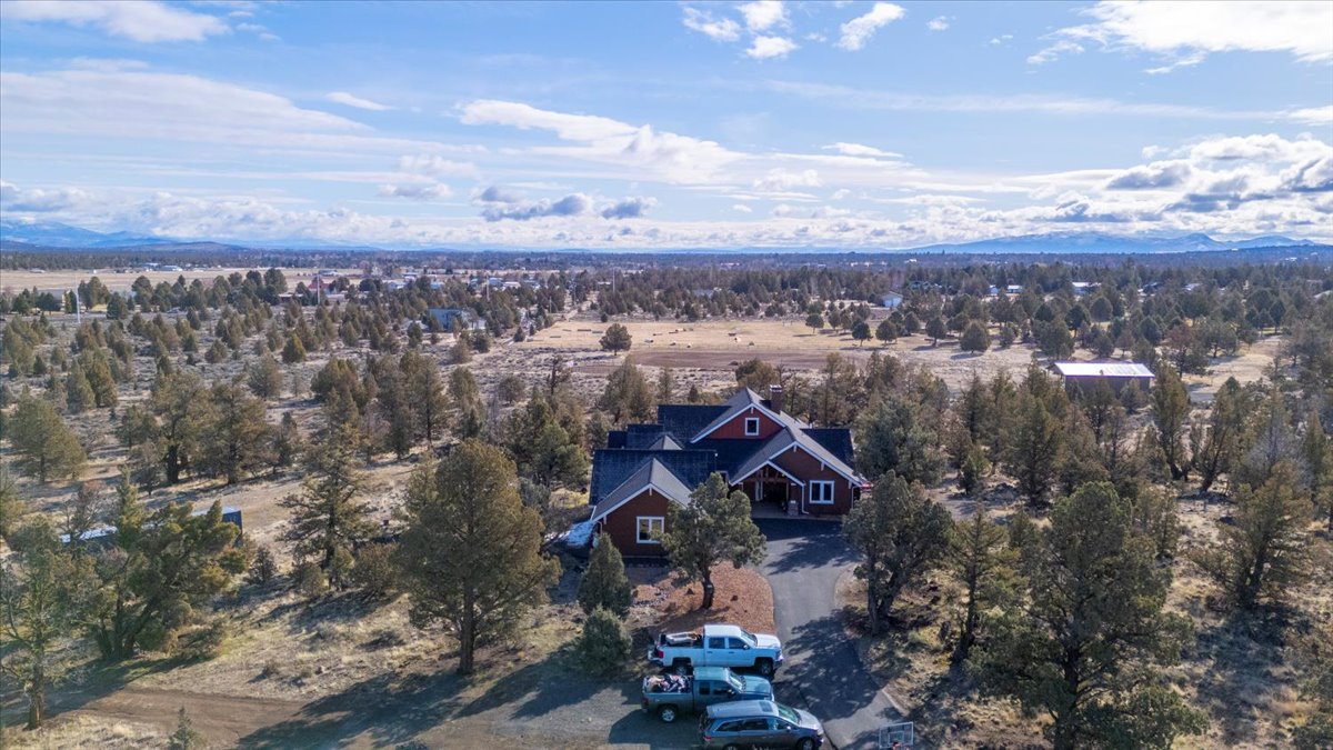 Redmond, Oregon, 97756, United States, 3 Bedrooms Bedrooms, ,3 BathroomsBathrooms,Residential,For Sale,1743690