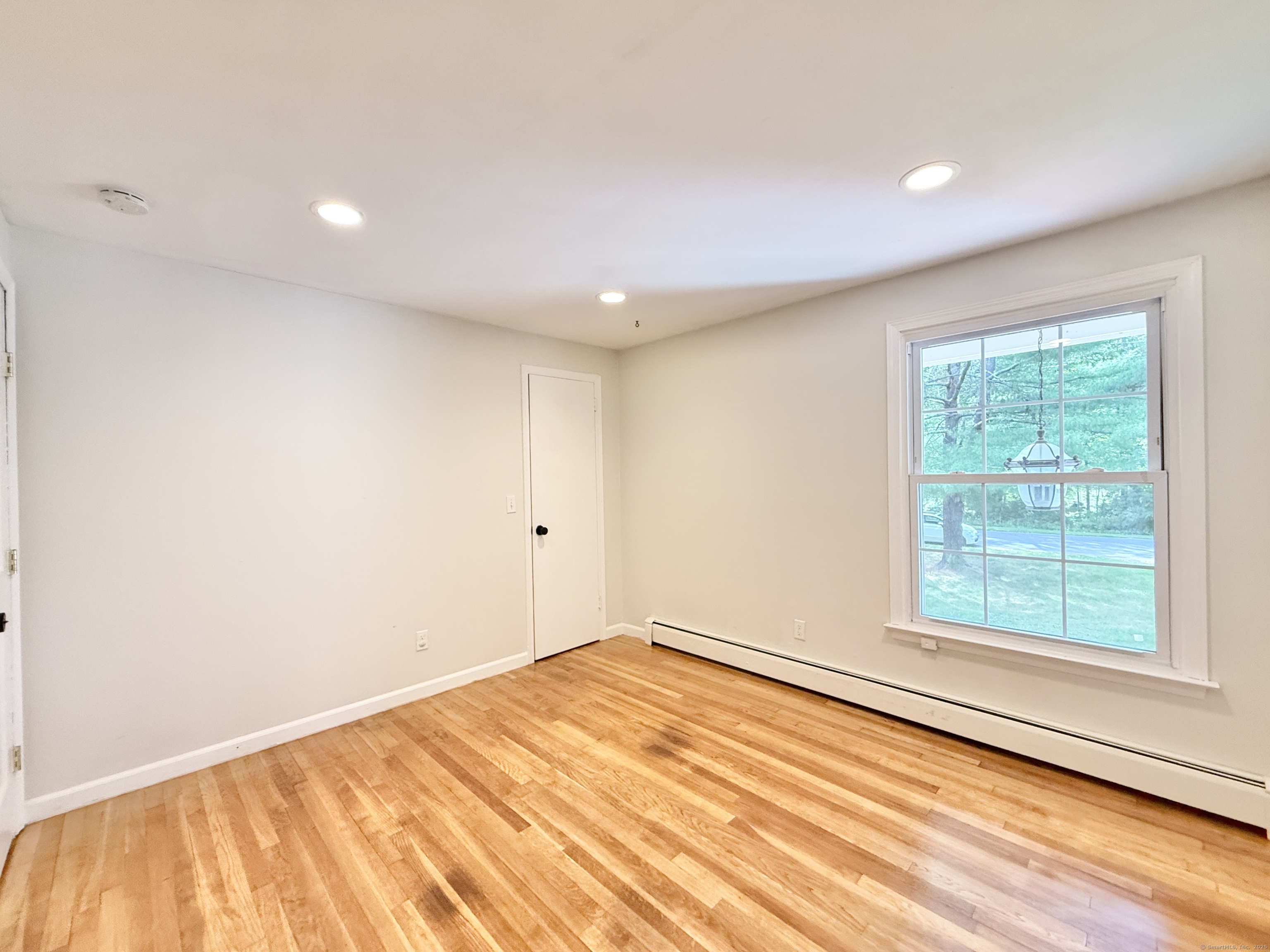 Redding, Connecticut, 06896, United States, 4 Bedrooms Bedrooms, ,2 BathroomsBathrooms,Residential,For Sale,1838062