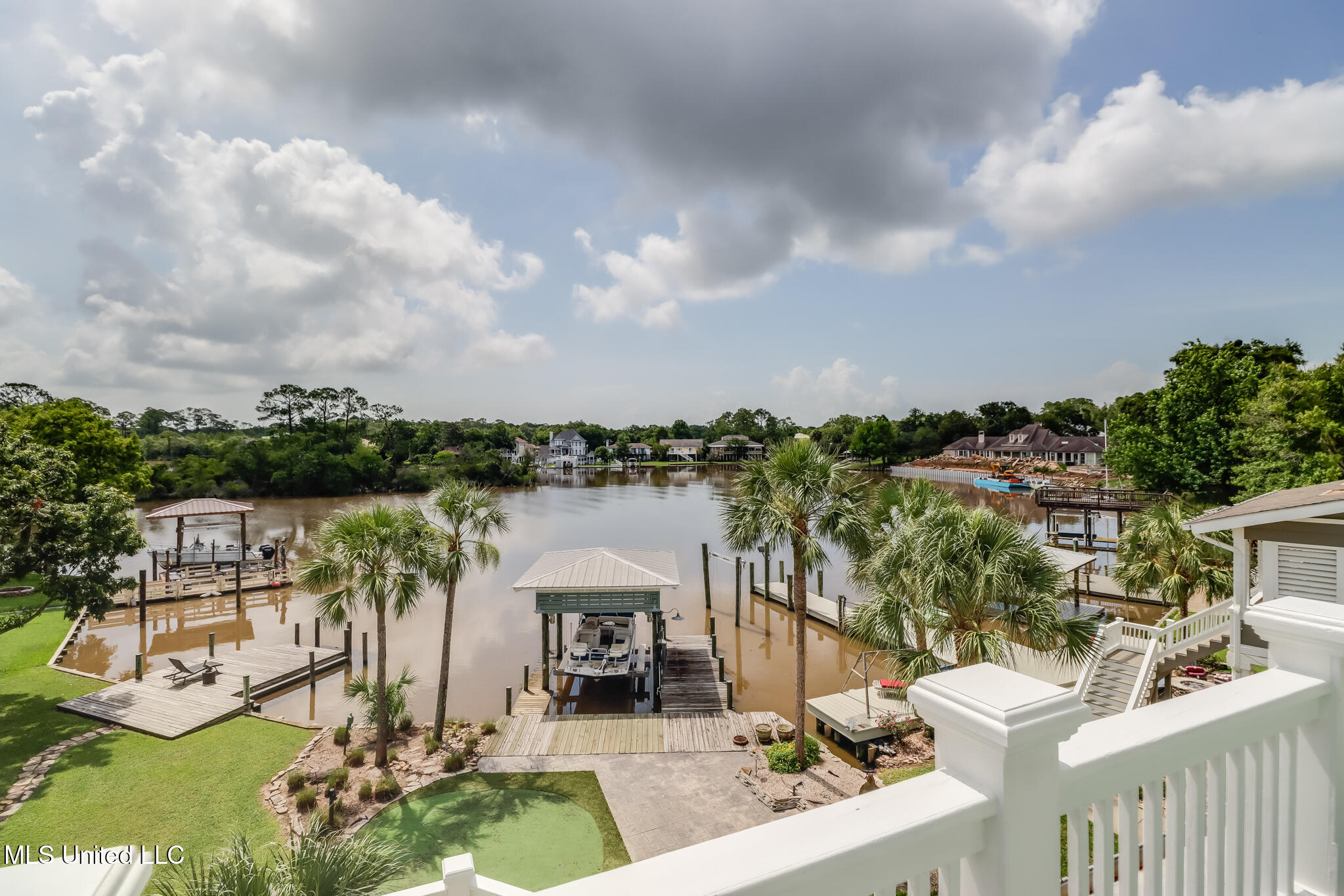 Gulfport, Mississippi, 39507, United States, 4 Bedrooms Bedrooms, ,3 BathroomsBathrooms,Residential,For Sale,1903526