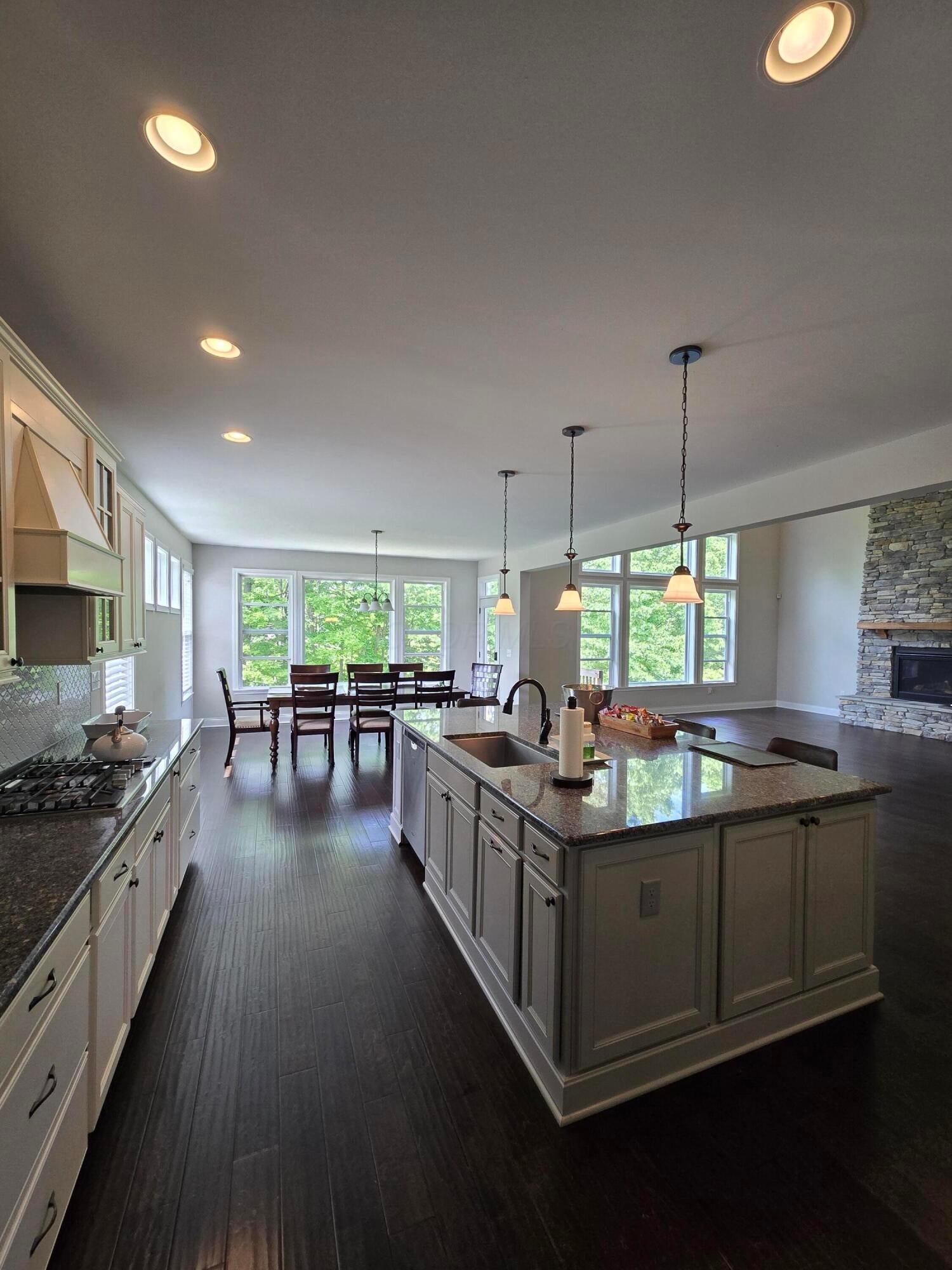 Pickerington, Ohio, 43147, United States, 5 Bedrooms Bedrooms, ,5 BathroomsBathrooms,Residential,For Sale,2048451