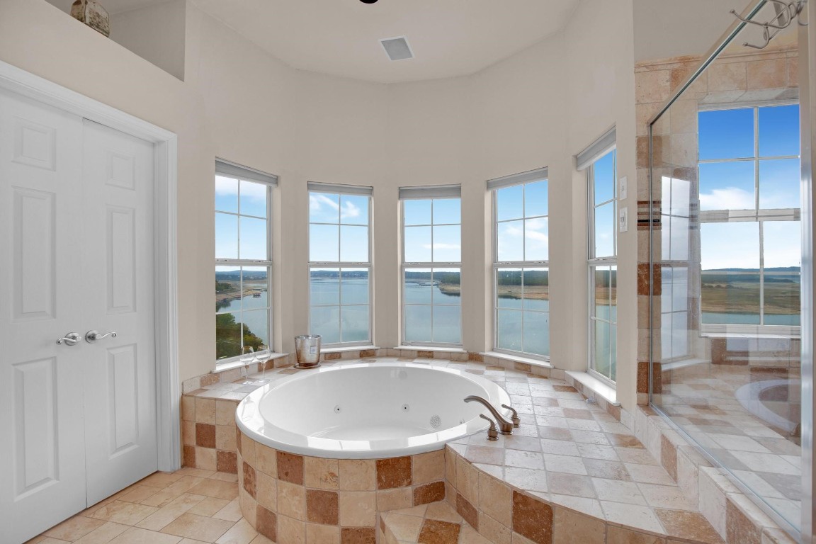 Austin, Texas, 78734, United States, 4 Bedrooms Bedrooms, ,4 BathroomsBathrooms,Residential,For Sale,1848540