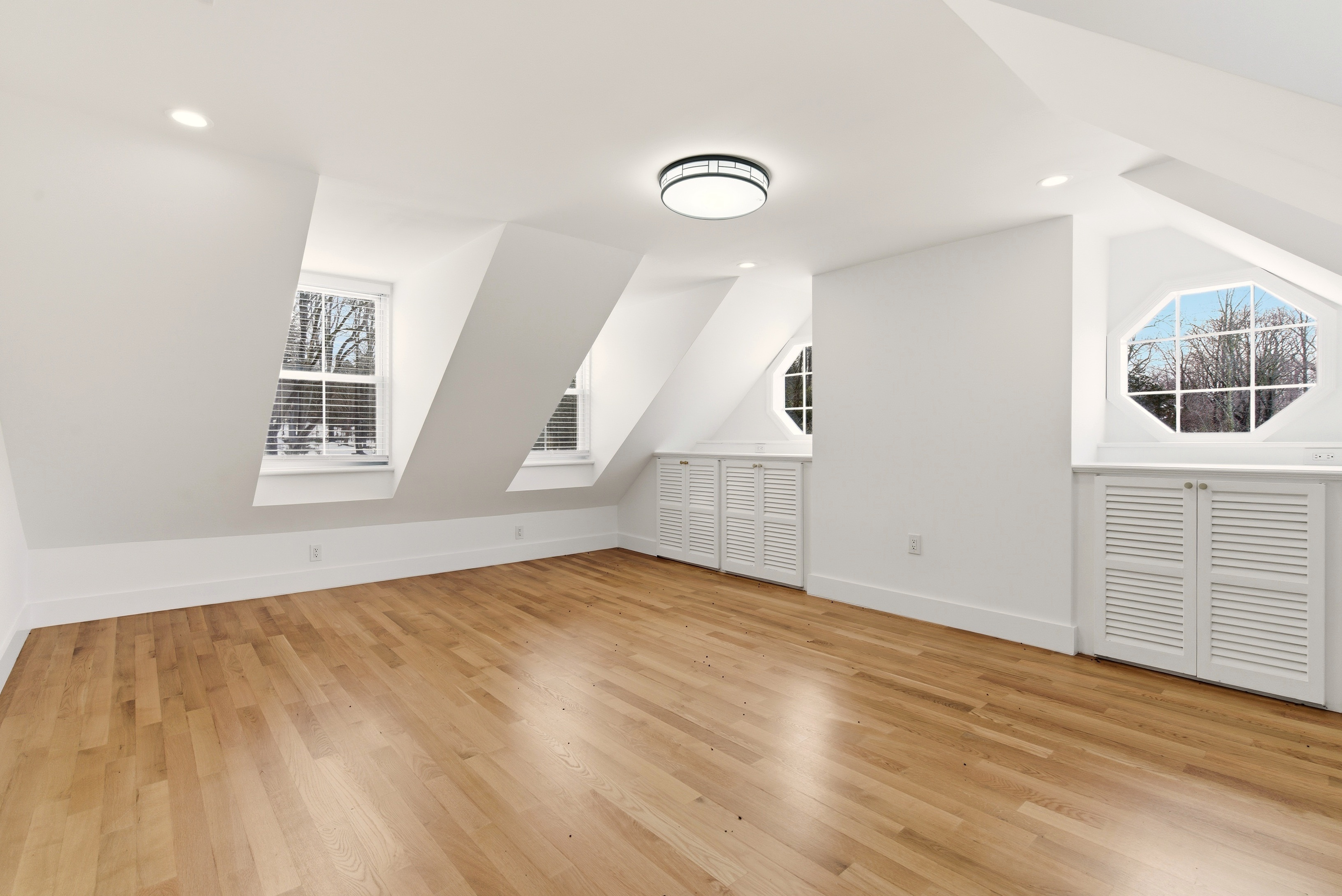  77 Cove Road, Oyster Bay, NY 11771 - 物件實景