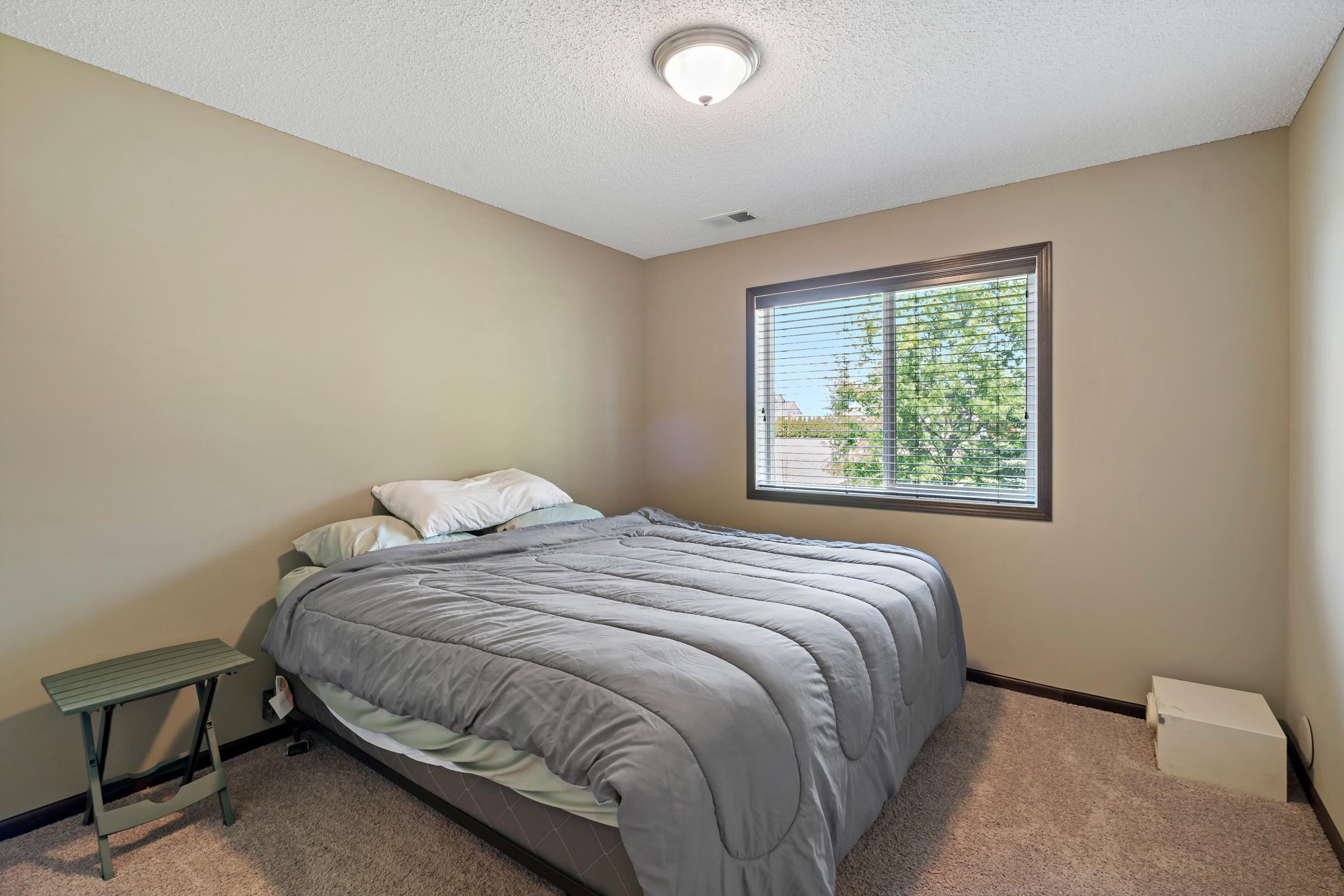 Shakopee, Minnesota, 55379, United States, 5 Bedrooms Bedrooms, ,2 BathroomsBathrooms,Residential,For Sale,1918771