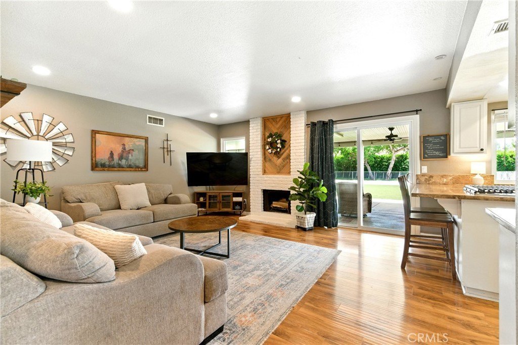 Jurupa Valley, California, 92509, United States, 4 Bedrooms Bedrooms, ,2 BathroomsBathrooms,Residential,For Sale,1873402