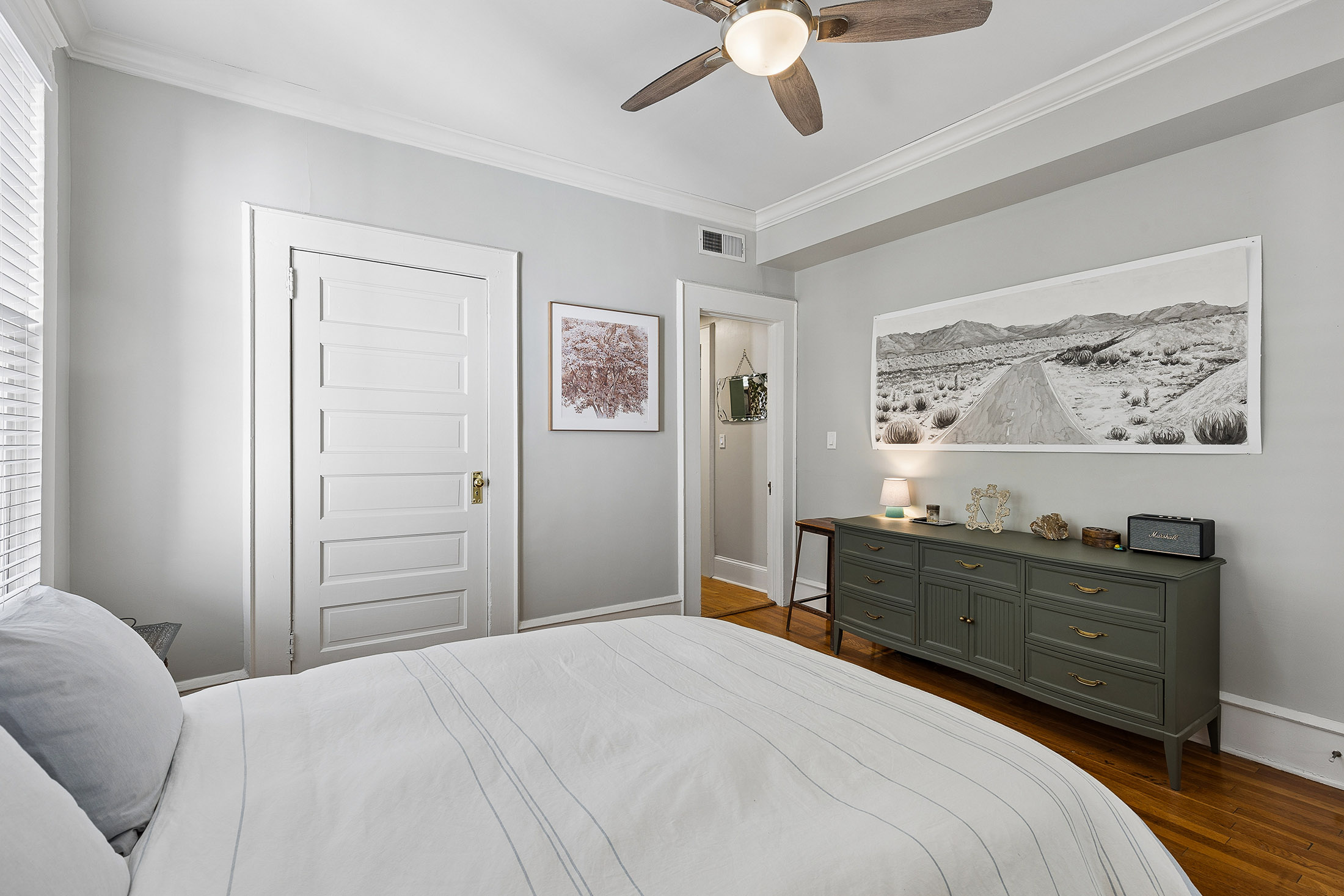  Top-Floor, End-Unit Condo in Historic Midtown Building - 物件實景