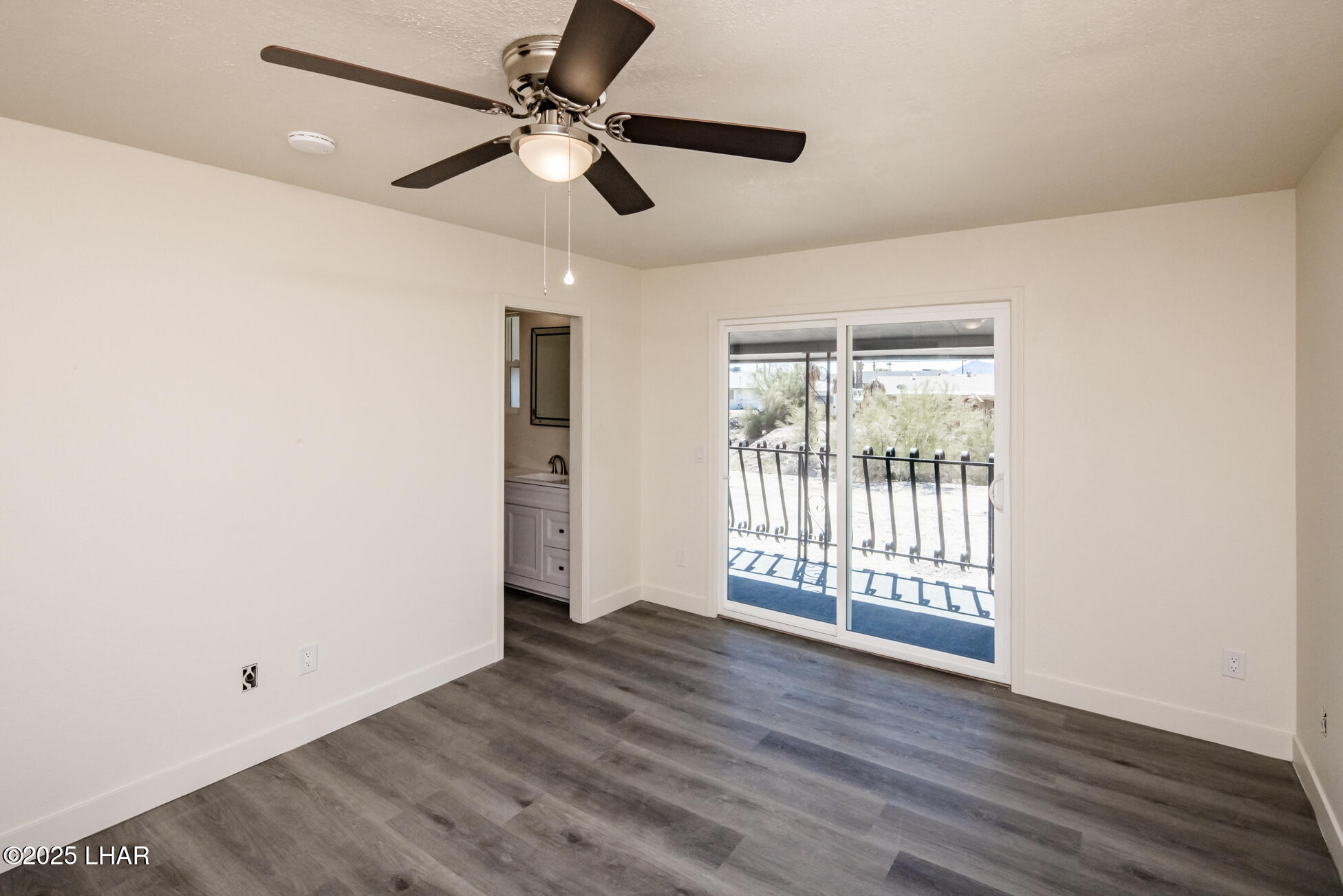 Lake Havasu City, Arizona, 86403, United States, 6 Bedrooms Bedrooms, ,2 BathroomsBathrooms,Residential,For Sale,1744753
