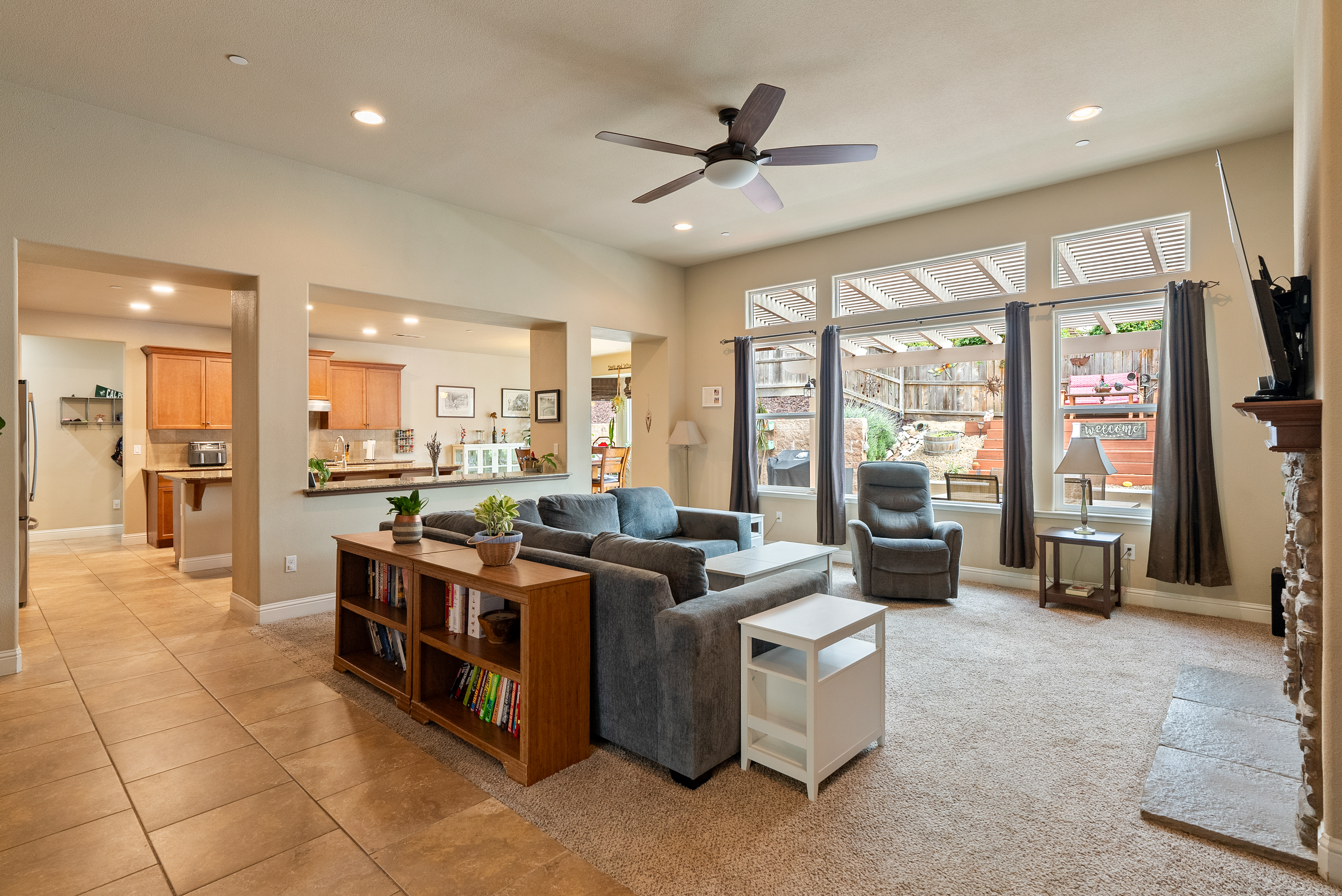 Timeless Living in Vintage at Montebello Oaks - 物件實景