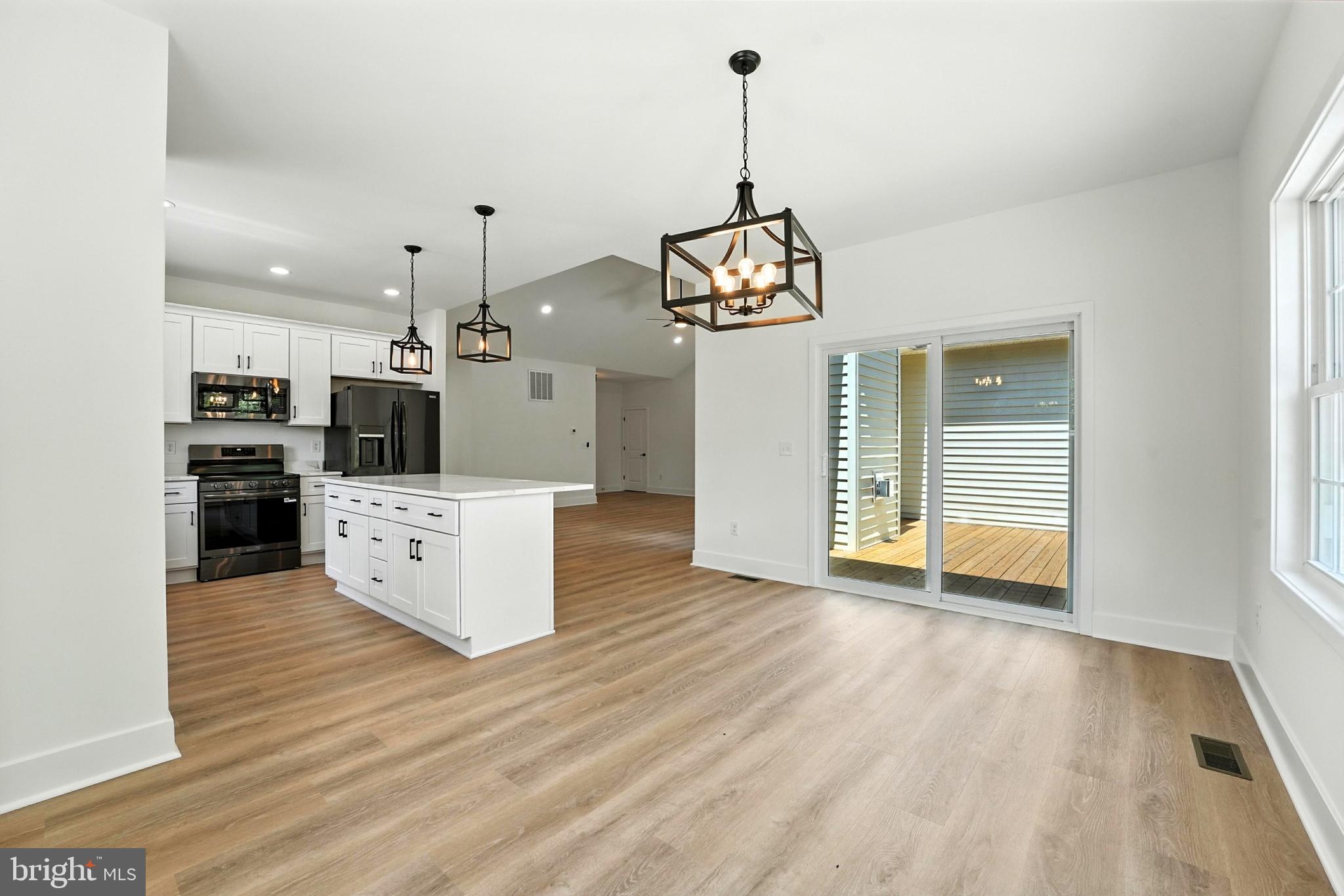 Culpeper, Virginia, 22701, United States, 3 Bedrooms Bedrooms, ,2 BathroomsBathrooms,Residential,For Sale,1944856