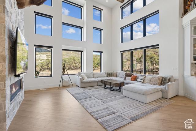 Draper, Utah, 84020, United States, 8 Bedrooms Bedrooms, ,7 BathroomsBathrooms,Residential,For Sale,1978413