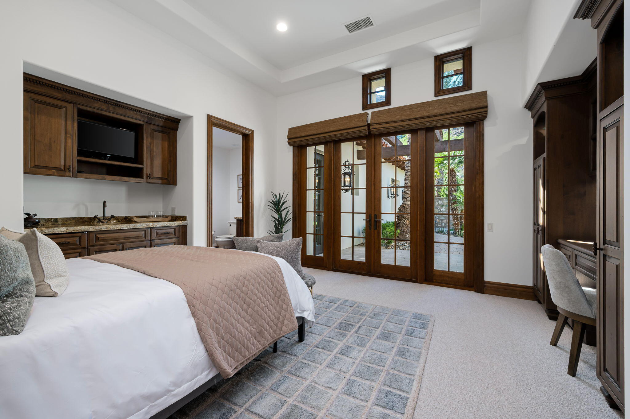 Palm Desert, California, 92260, United States, 7 Bedrooms Bedrooms, ,9 BathroomsBathrooms,Residential,For Sale,1996836