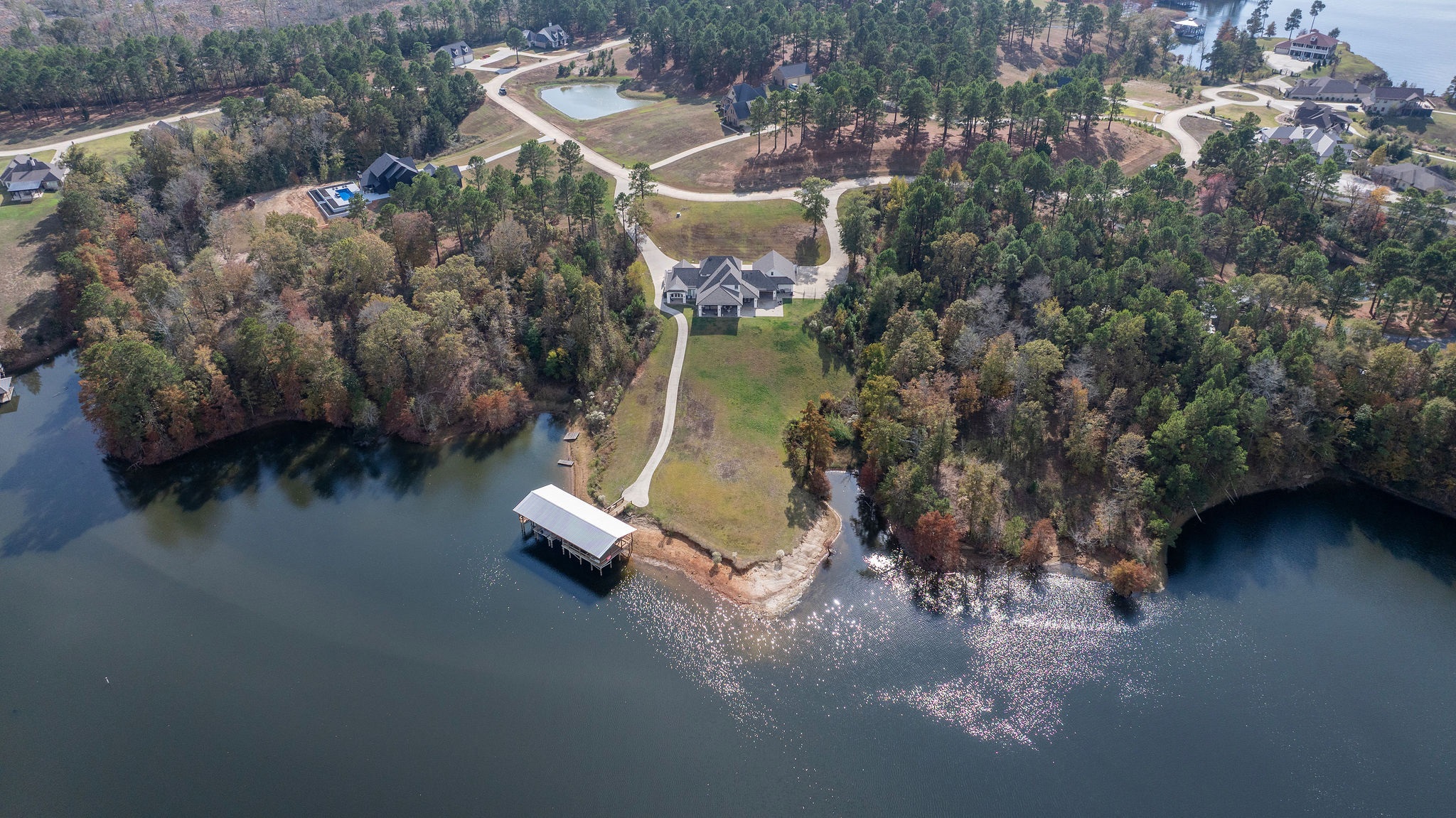 Many, Louisiana, 71449, United States, 3 Bedrooms Bedrooms, ,4 BathroomsBathrooms,Residential,For Sale,1998076