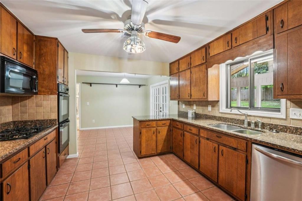 Marietta, Georgia, 30068, United States, 4 Bedrooms Bedrooms, ,3 BathroomsBathrooms,Residential,For Sale,1977177