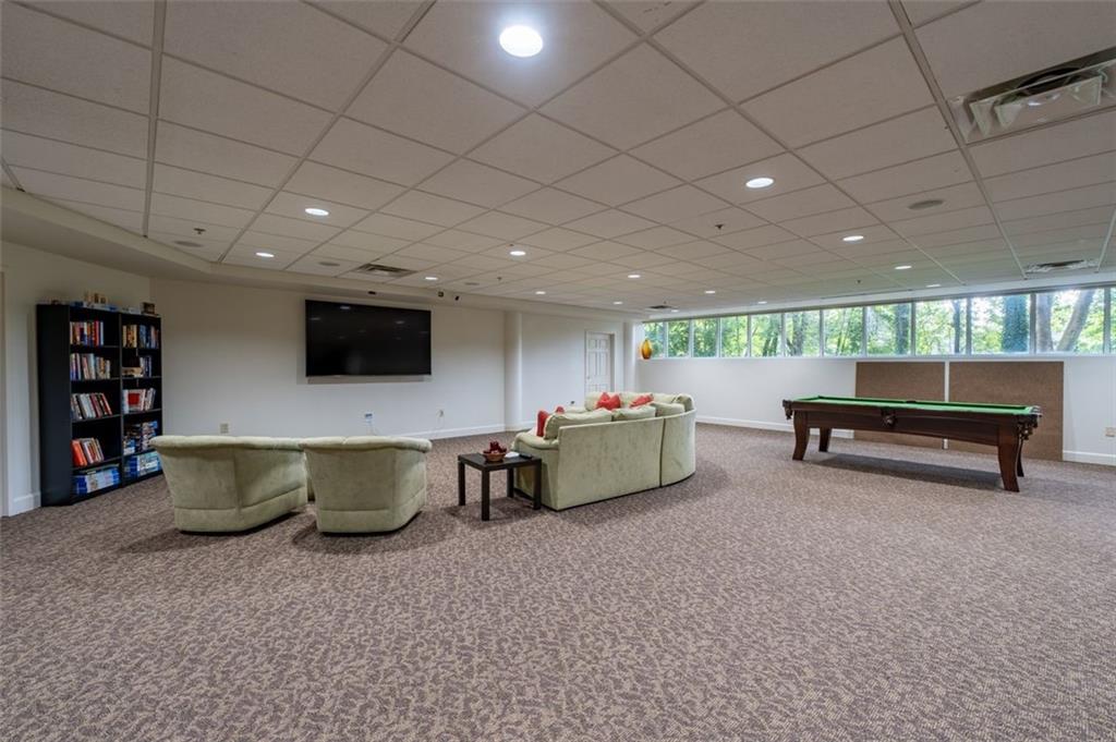 Atlanta, Georgia, 30327, United States, 2 Bedrooms Bedrooms, ,3 BathroomsBathrooms,Residential,For Sale,1895393