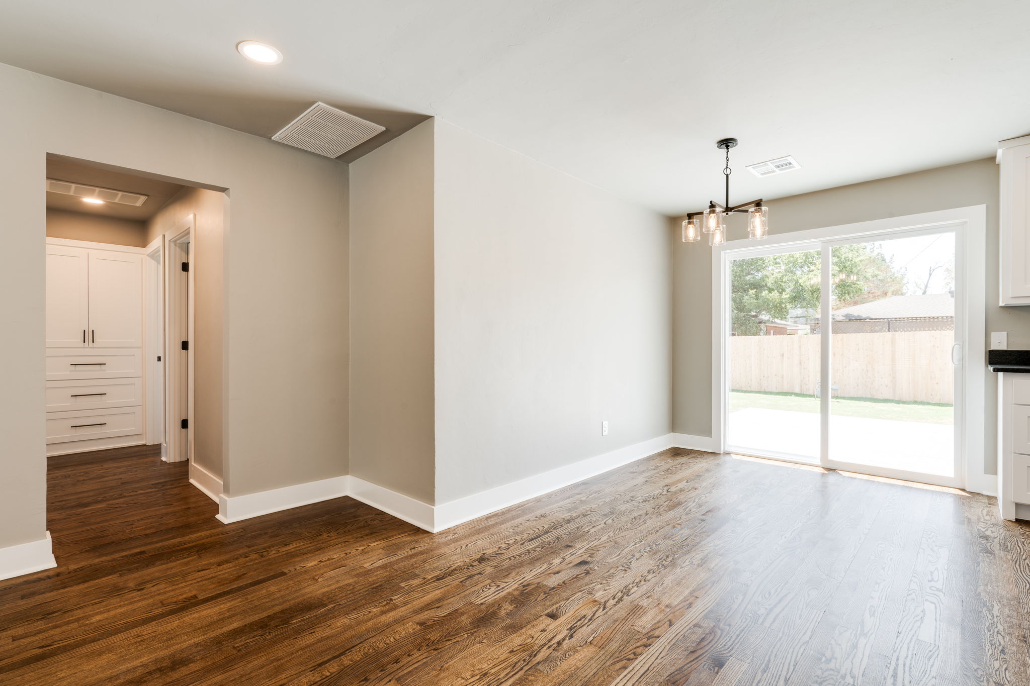  1518 Carlisle Court, The Village, OK 73120 - 物件實景