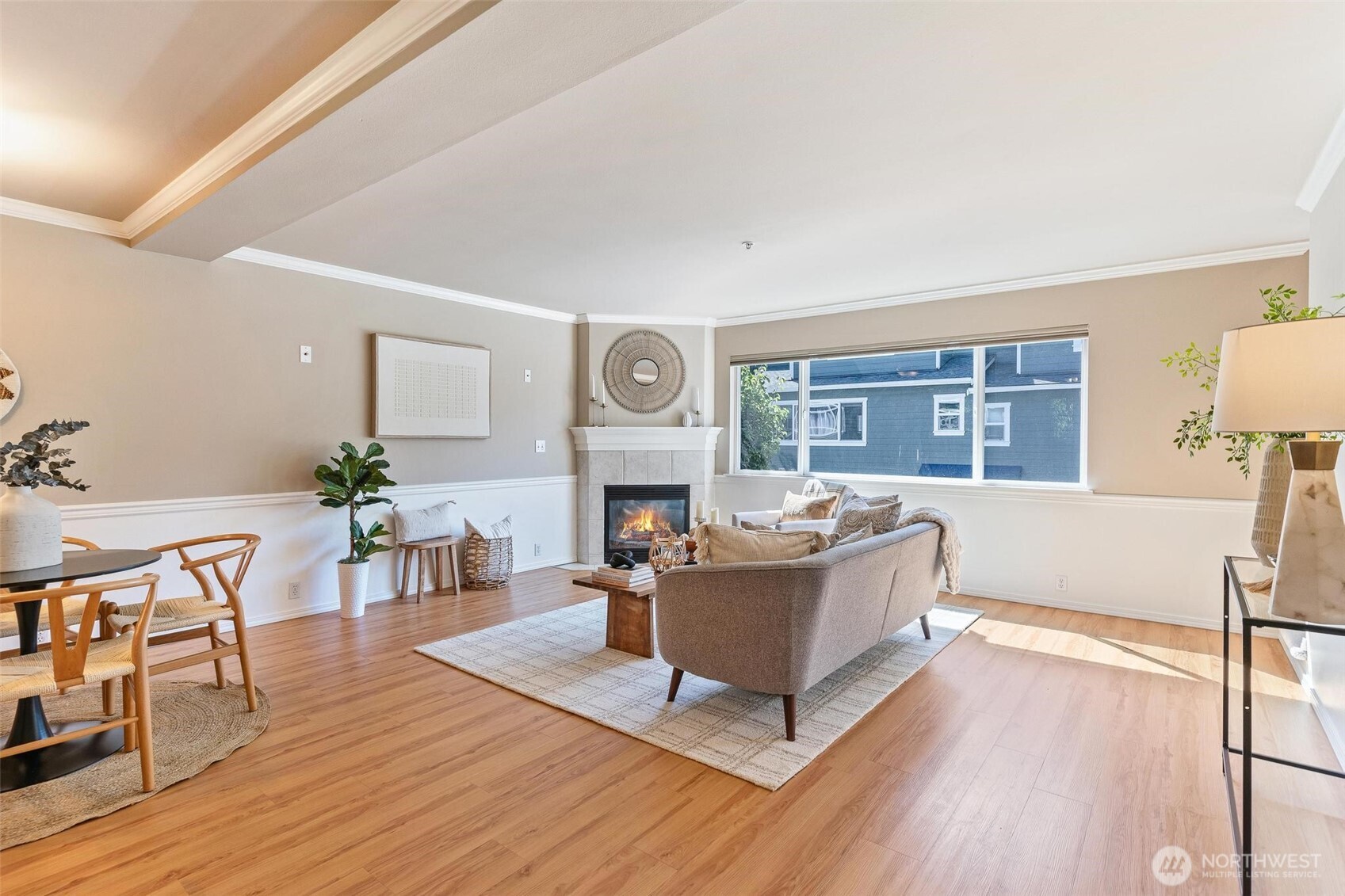 Kenmore, Washington, 98028, United States, 3 Bedrooms Bedrooms, ,2 BathroomsBathrooms,Residential,For Sale,1974587