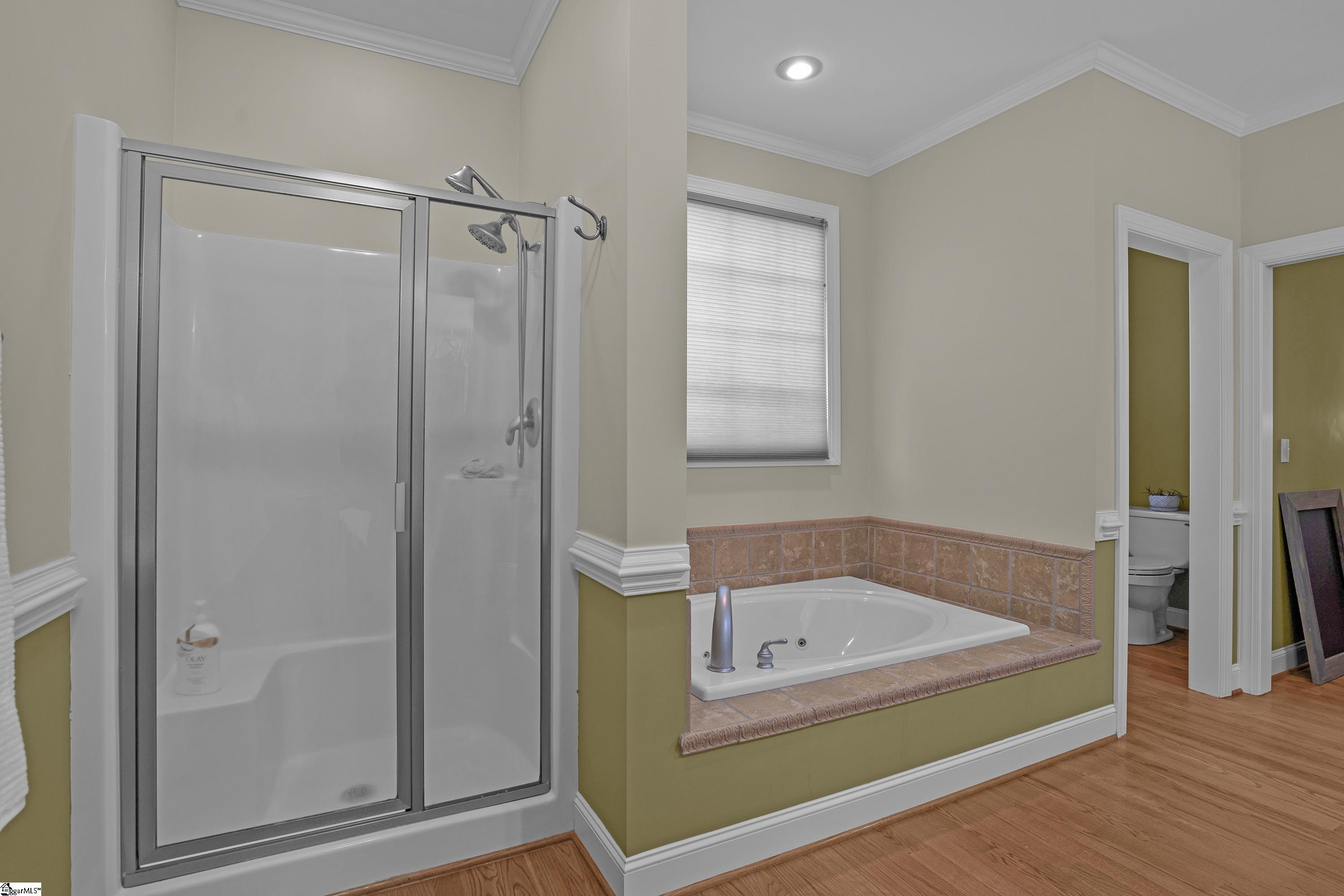 Landrum, South Carolina, 29356, United States, 5 Bedrooms Bedrooms, ,3 BathroomsBathrooms,Residential,For Sale,1868751