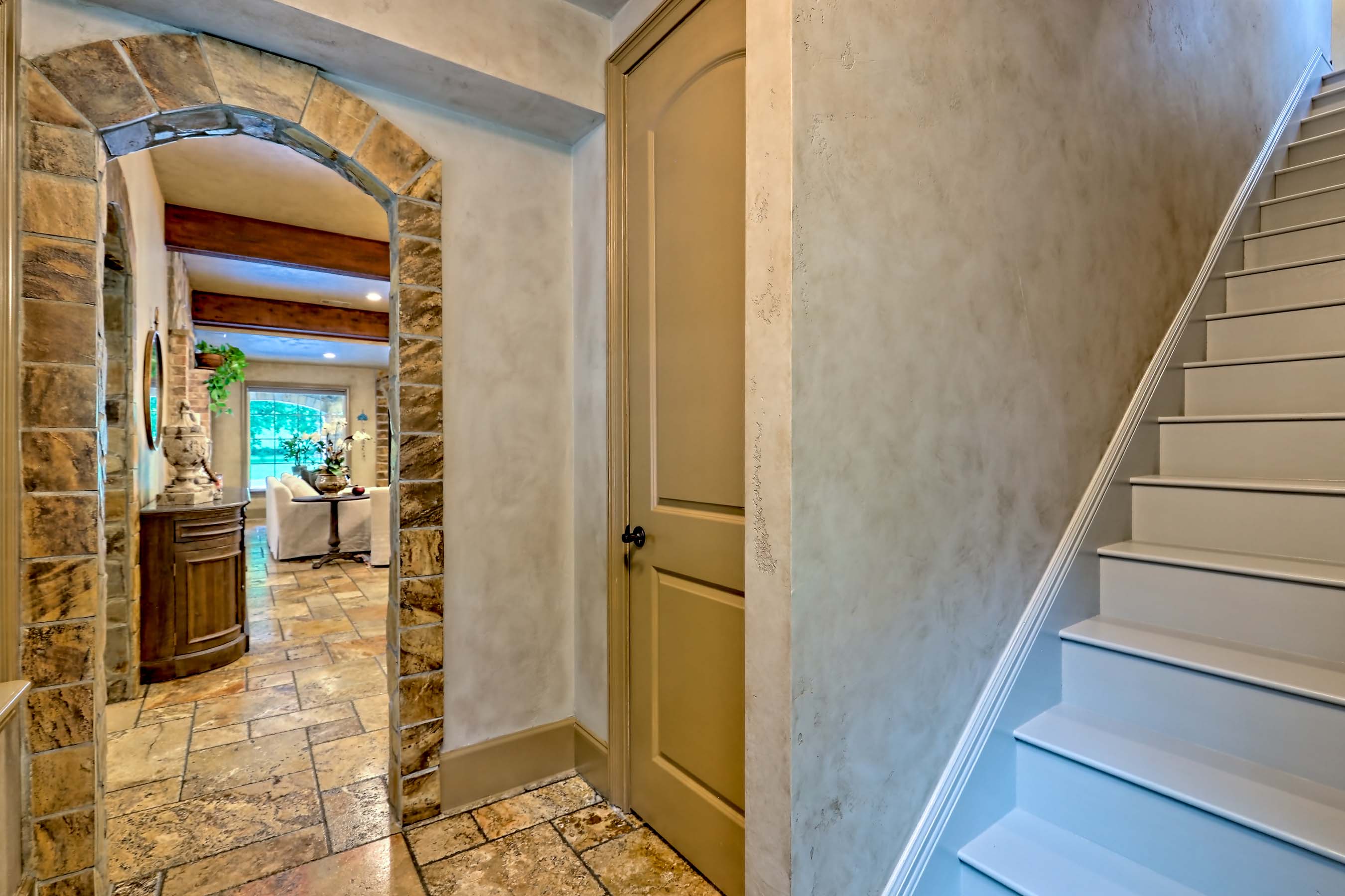  Tuscan Villa in Northeast Georgia Mountains - 物件實景