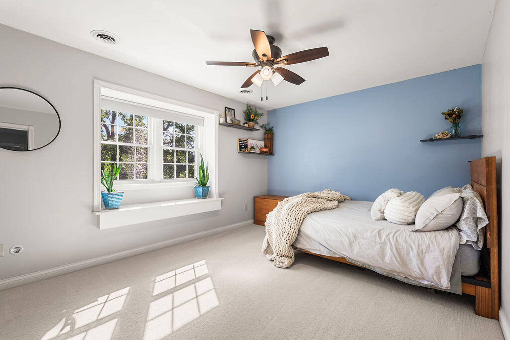 Valparaiso, Indiana, 46385, United States, 4 Bedrooms Bedrooms, ,3 BathroomsBathrooms,Residential,For Sale,1988266