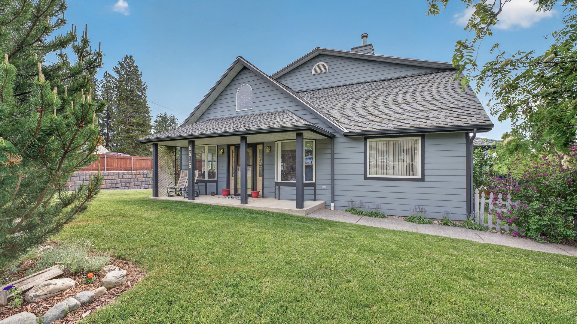 Bonners Ferry, Idaho, 83805, United States, 4 Bedrooms Bedrooms, ,4 BathroomsBathrooms,Residential,For Sale,1980199