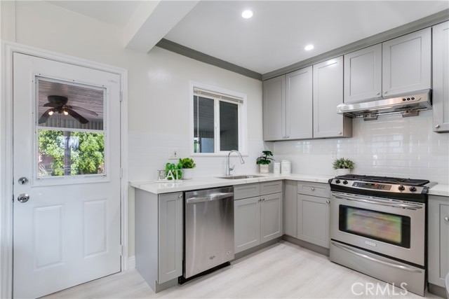 6171 Cleon Avenue, North Hollywood, California, 91606, United States, ,Residential,For Sale,6171 Cleon Avenue,1180800