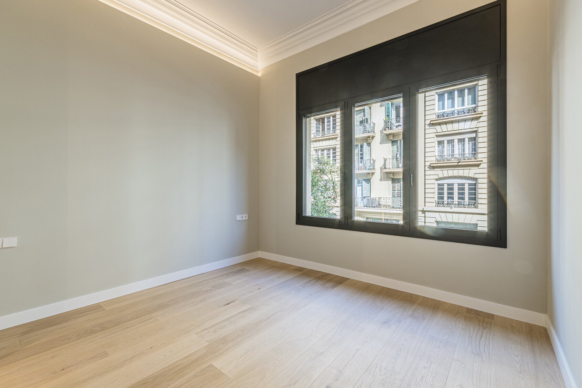  Elegant 5 Bedroom Renovated Apartment in Barcelona - 物件實景