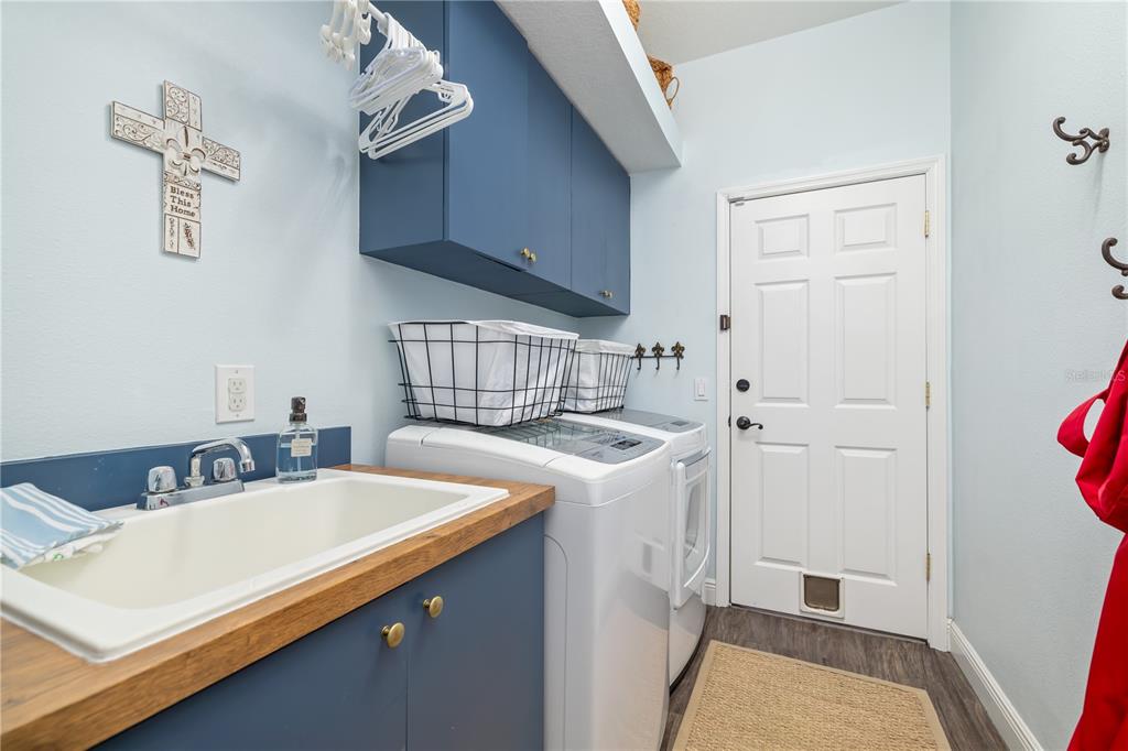 University Park, Florida, 34201, United States, 4 Bedrooms Bedrooms, ,3 BathroomsBathrooms,Residential,For Sale,1932528