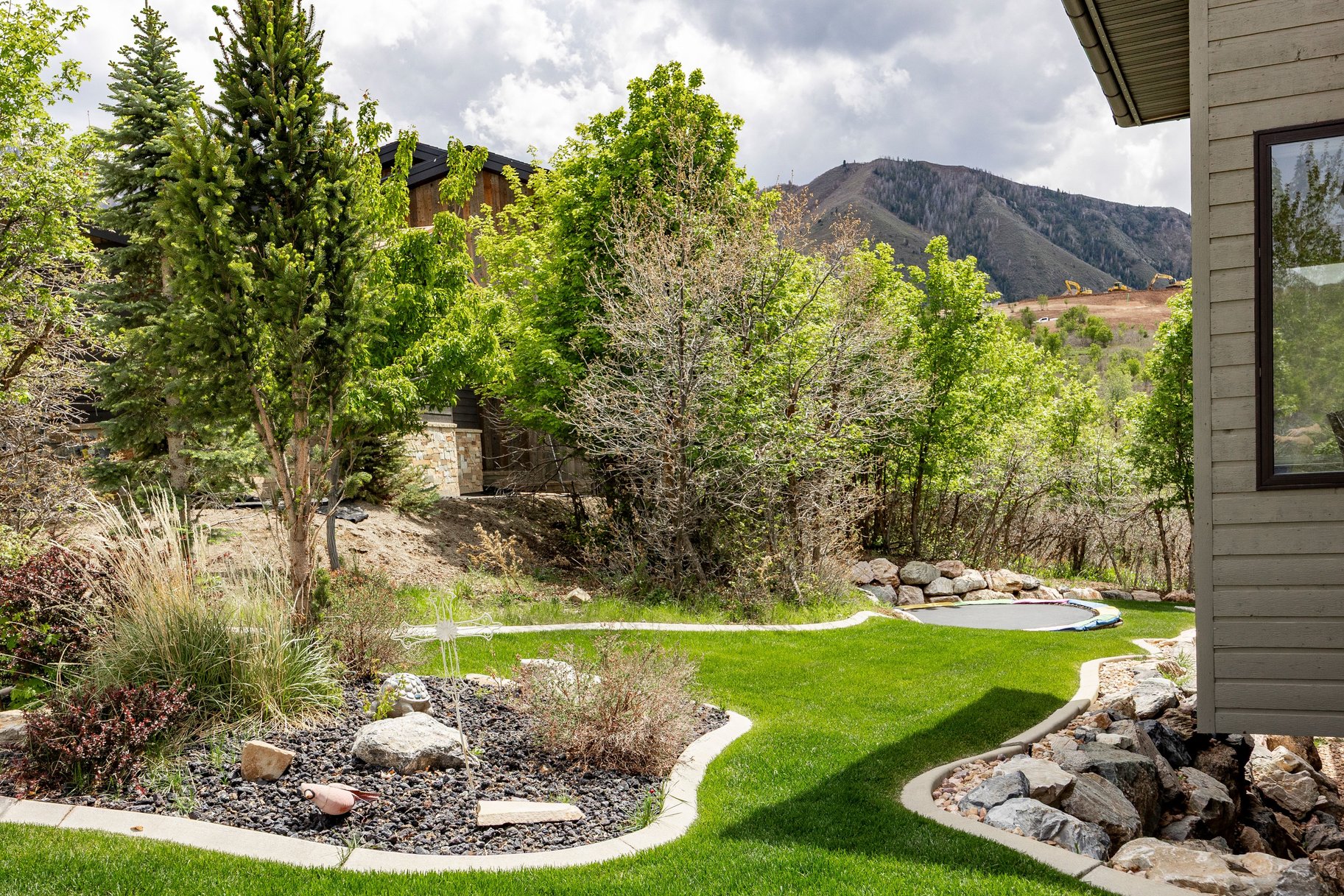 Mountain Contemporary Masterpiece with Panoramic Summit Creek Views - 物件實景