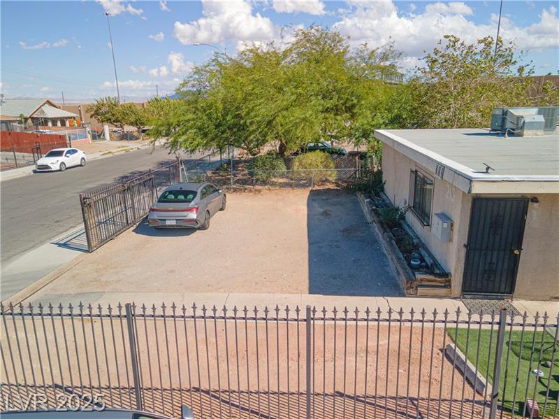 Las Vegas, Nevada, 89106, United States, 4 Bedrooms Bedrooms, ,4 BathroomsBathrooms,Residential,For Sale,1979989