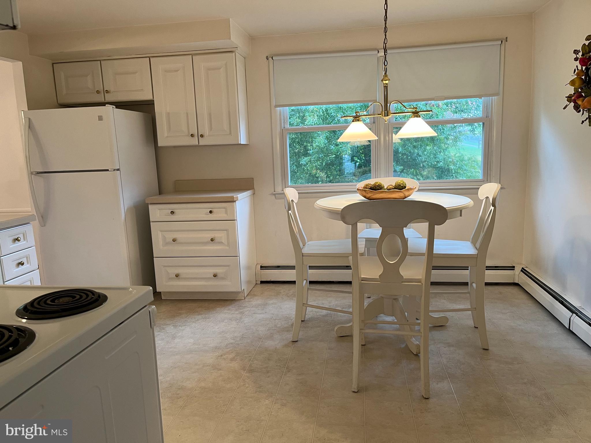 Southampton, Pennsylvania, 18966, United States, 4 Bedrooms Bedrooms, ,Residential,For Sale,1990215