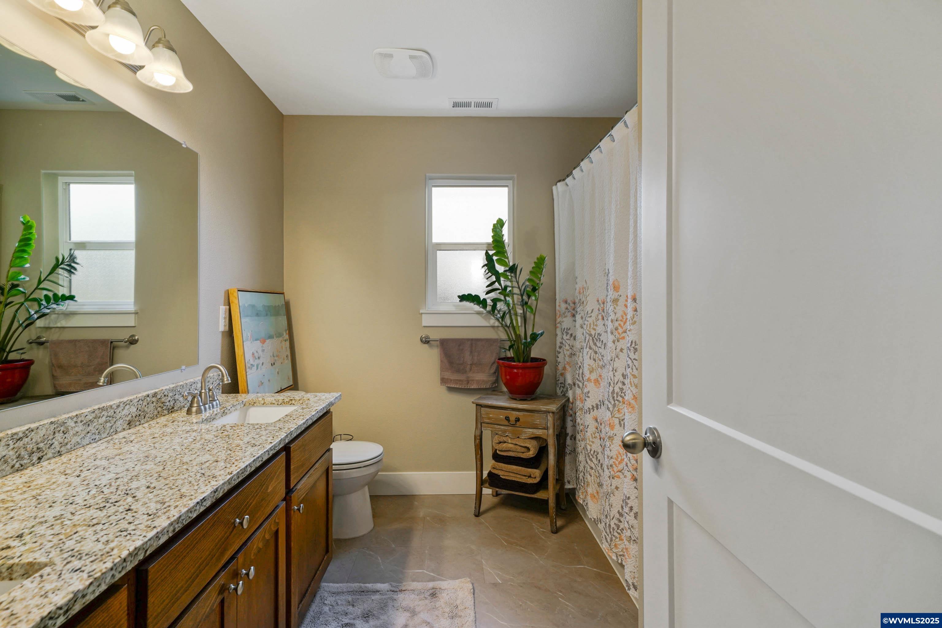 Salem, Oregon, 97306, United States, 3 Bedrooms Bedrooms, ,3 BathroomsBathrooms,Residential,For Sale,1891858
