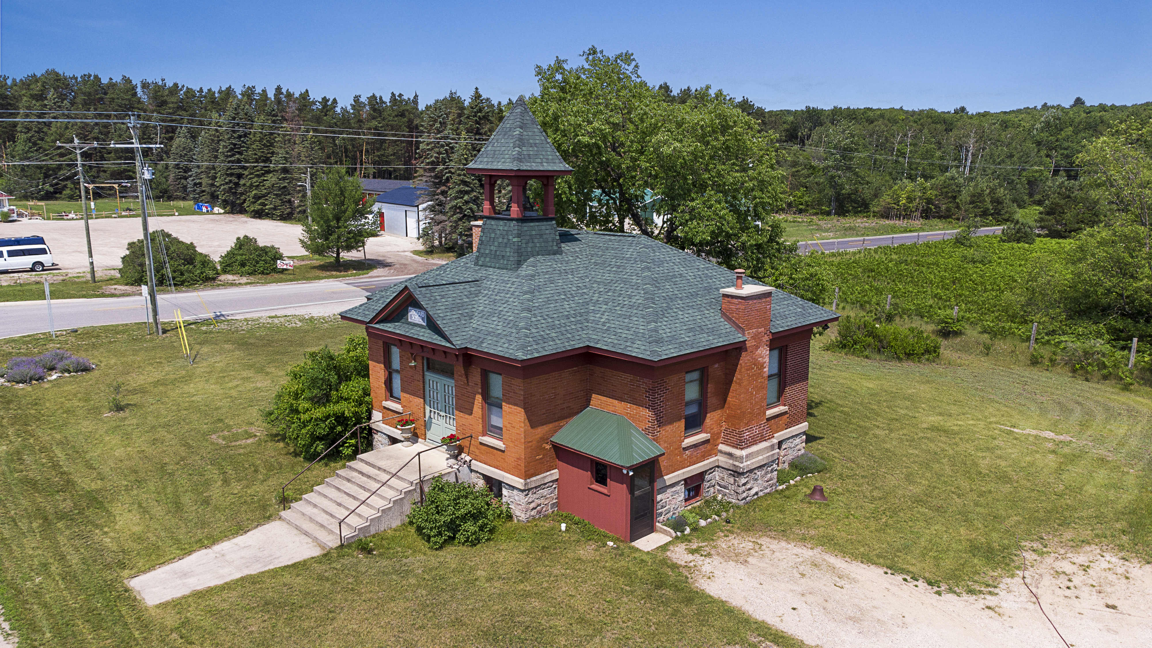  Historic Renovated School House - 物件實景