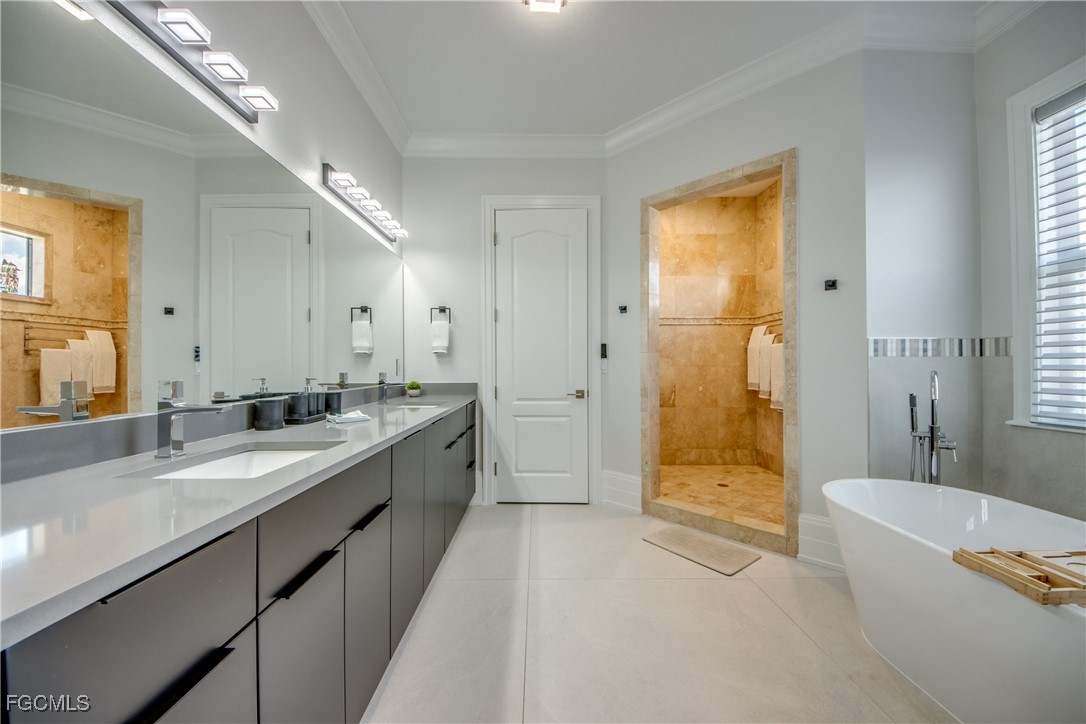 Cape Coral, Florida, 33904, United States, 5 Bedrooms Bedrooms, ,6 BathroomsBathrooms,Residential,For Sale,1979018