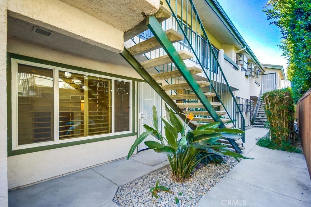 San Diego, California, 92104, United States, 2 Bedrooms Bedrooms, ,1 BathroomBathrooms,Residential,For Sale,1970818