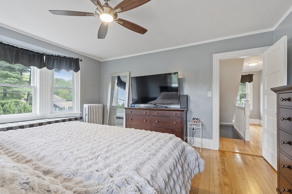 Lunenburg, Massachusetts, 01462, United States, 4 Bedrooms Bedrooms, ,2 BathroomsBathrooms,Residential,For Sale,1875910