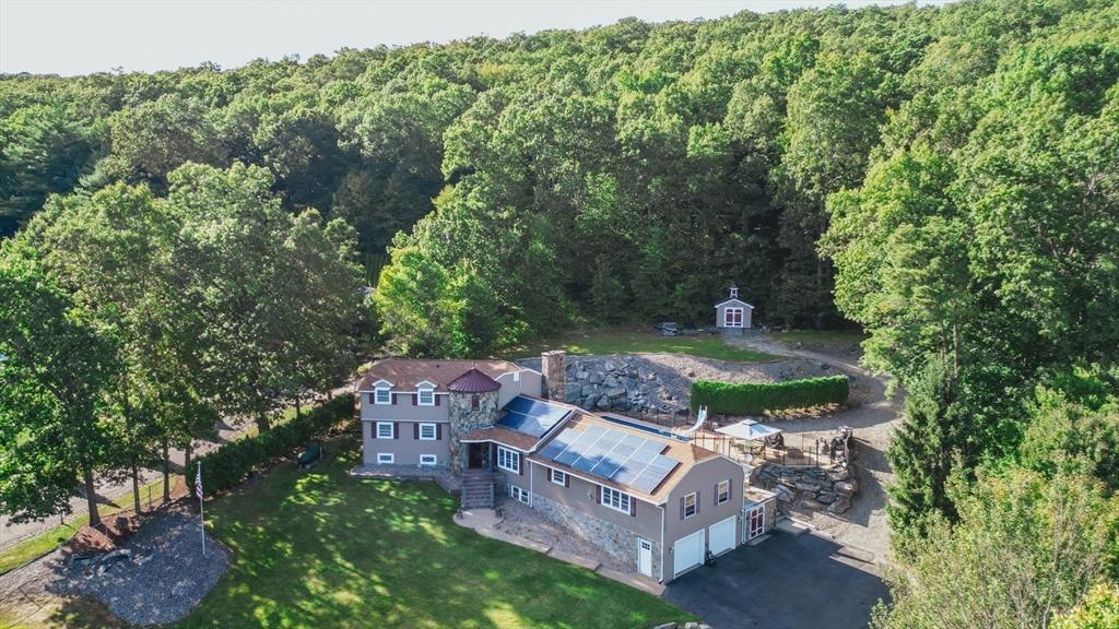 Ludlow, Massachusetts, 01056, United States, 3 Bedrooms Bedrooms, ,2 BathroomsBathrooms,Residential,For Sale,1974987